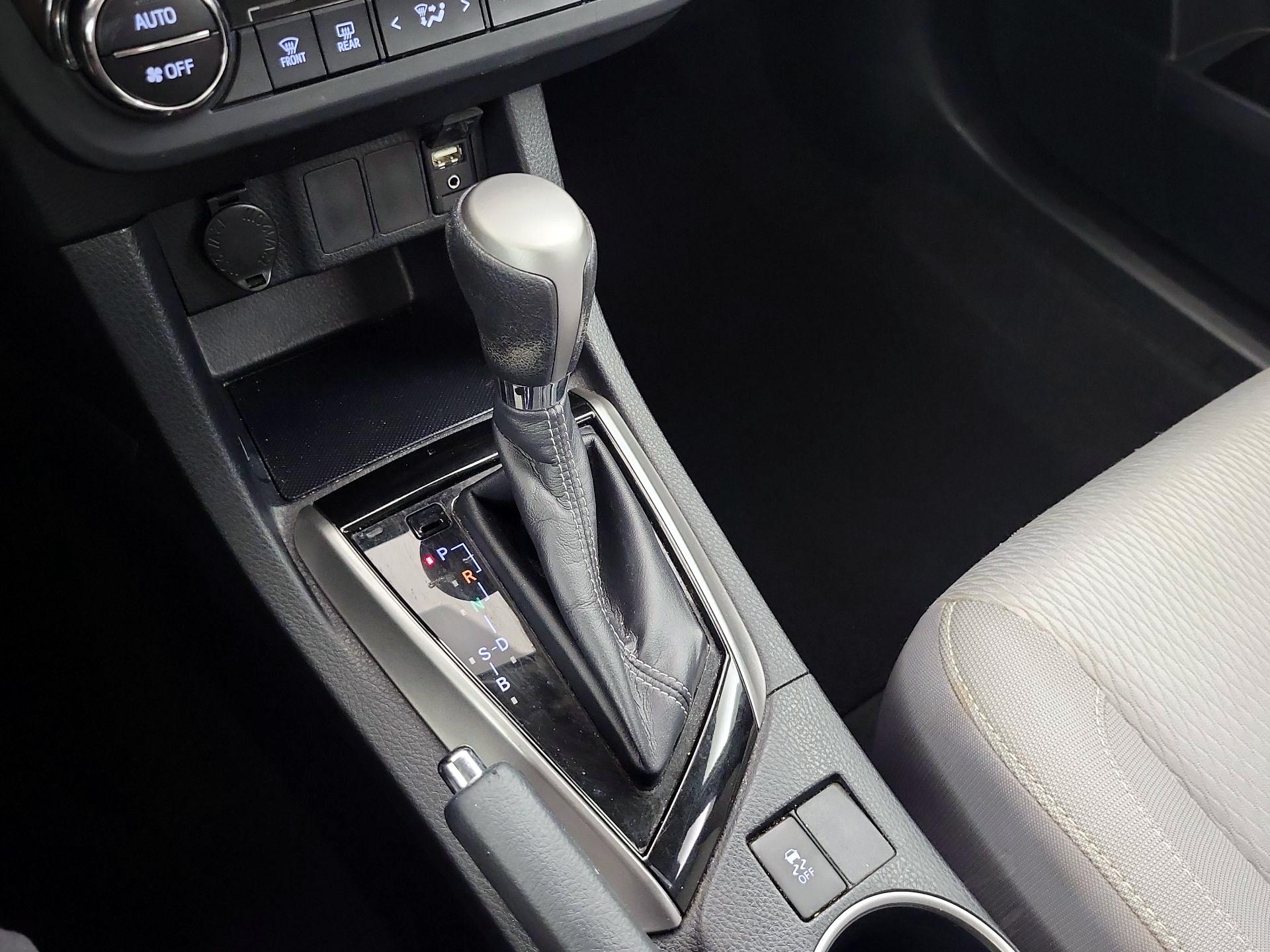 Thumbnail: 2014 Toyota Corolla - 17