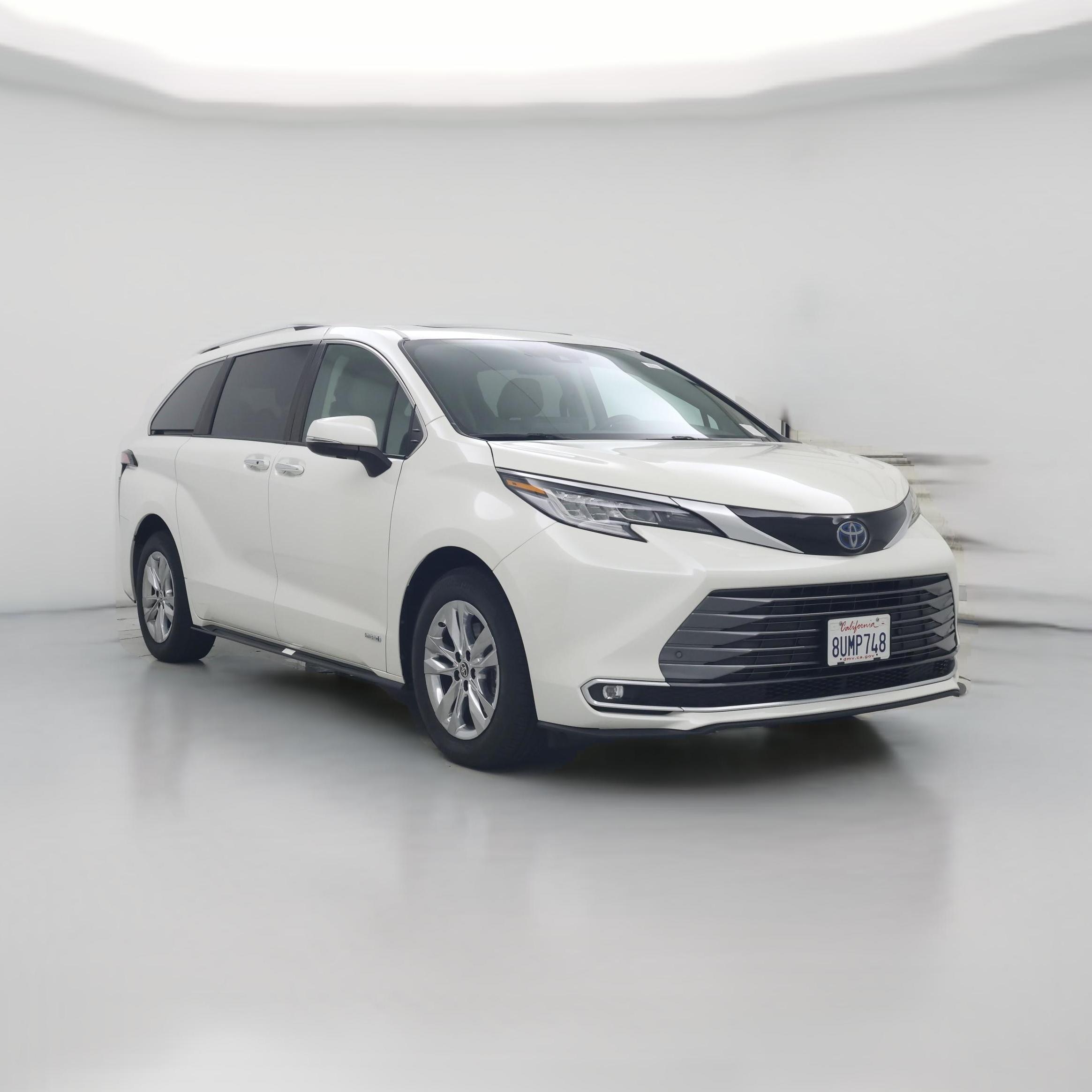 Thumbnail: 2021 Toyota Sienna - 1