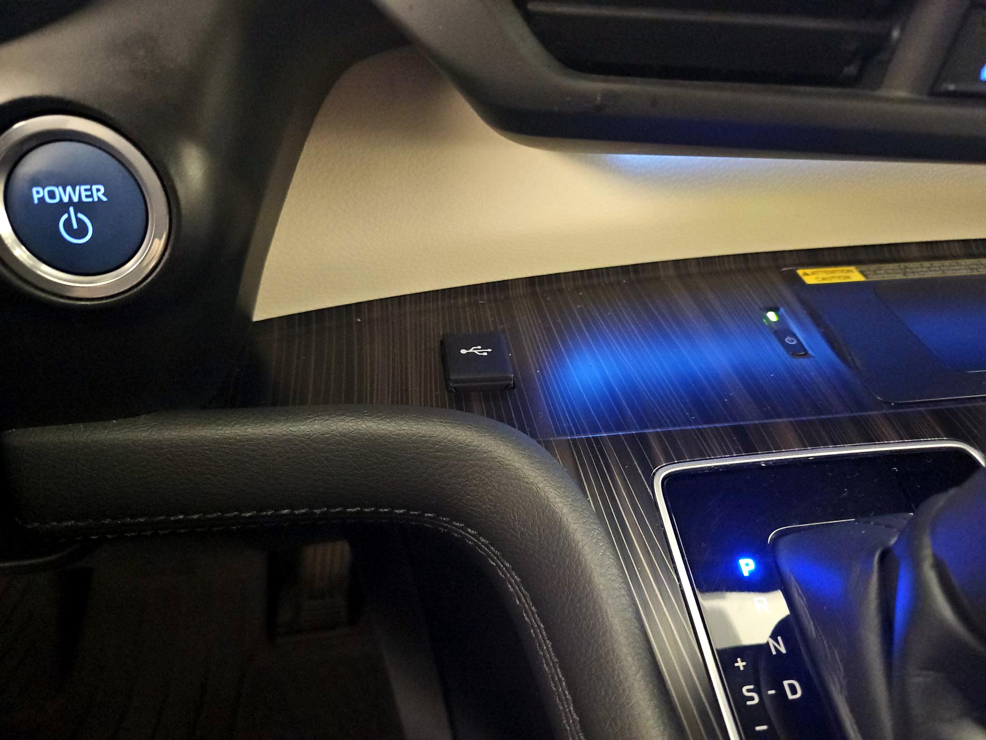Thumbnail: 2021 Toyota Sienna - 19