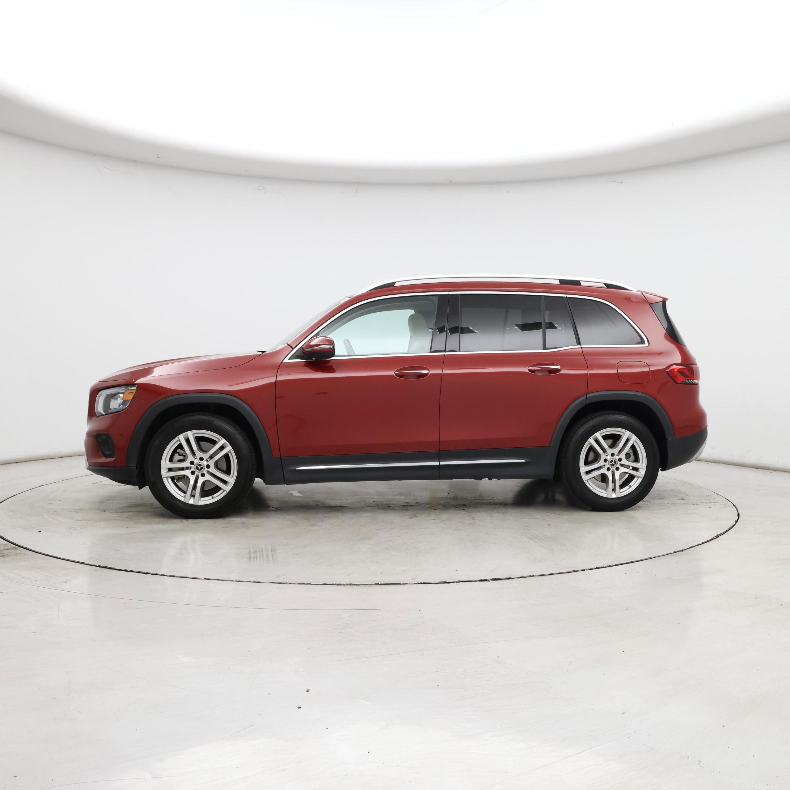 Thumbnail: 2021 Mercedes-Benz GLB - 3