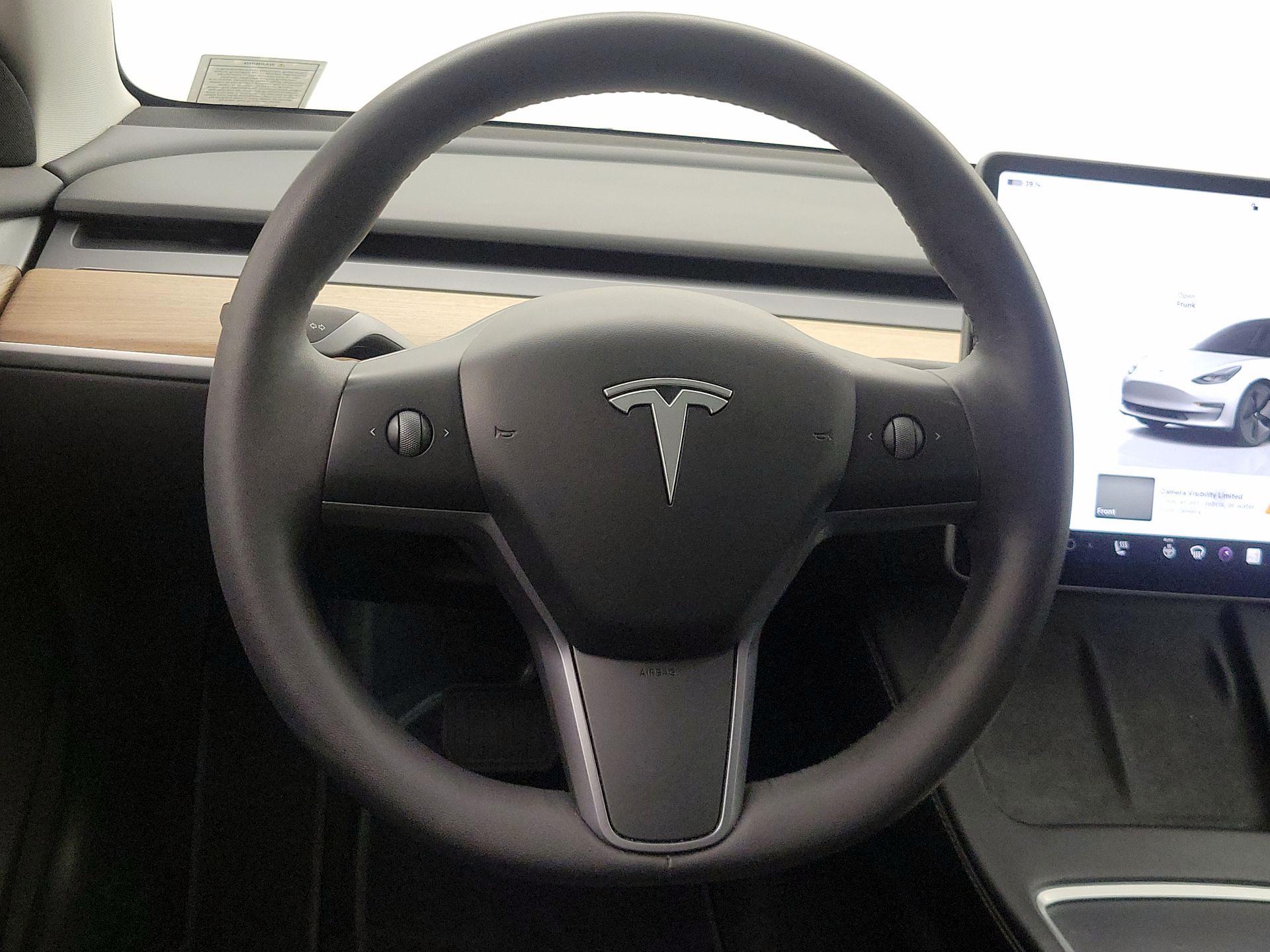 Thumbnail: 2023 Tesla Model 3 - 10