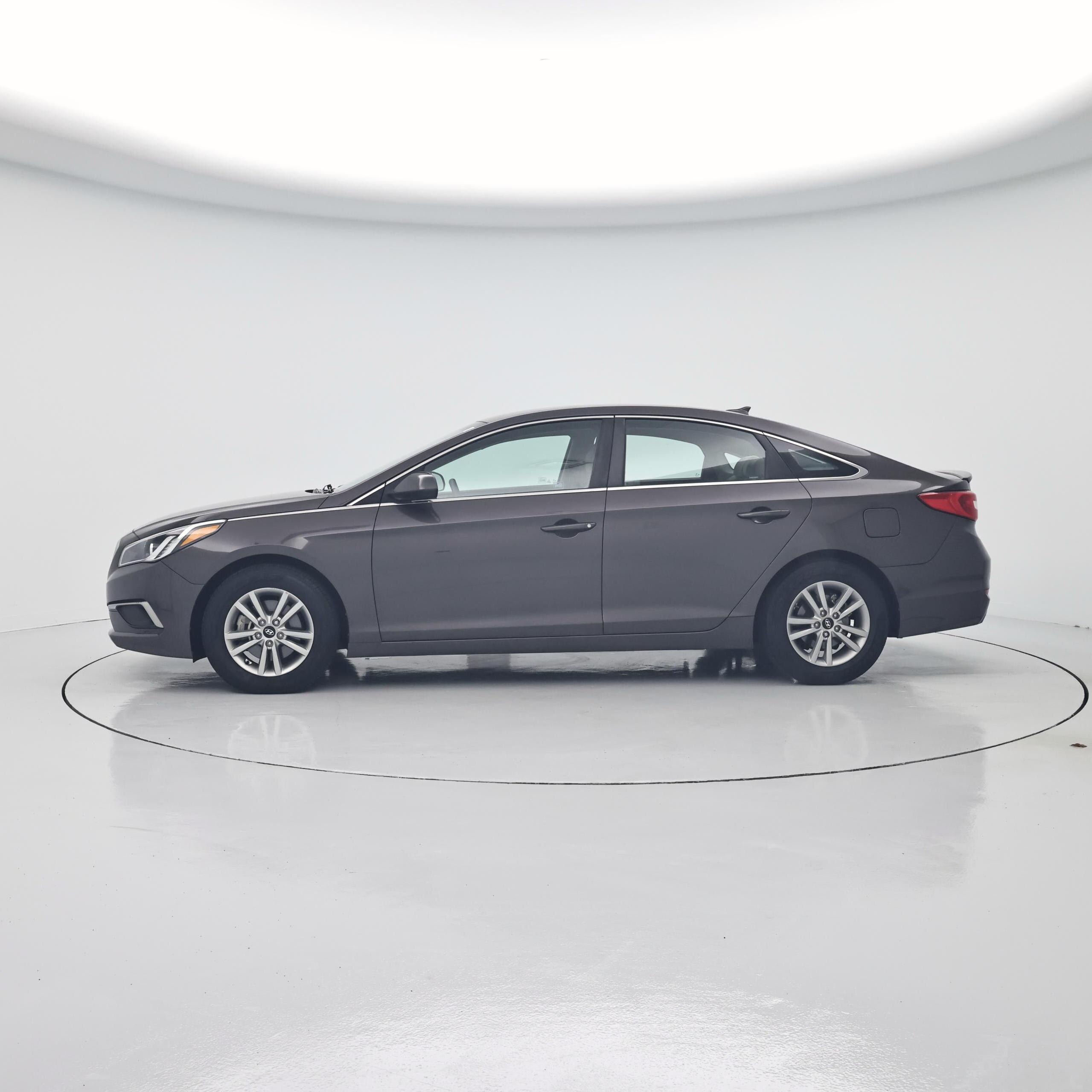 Thumbnail: 2017 Hyundai Sonata - 3