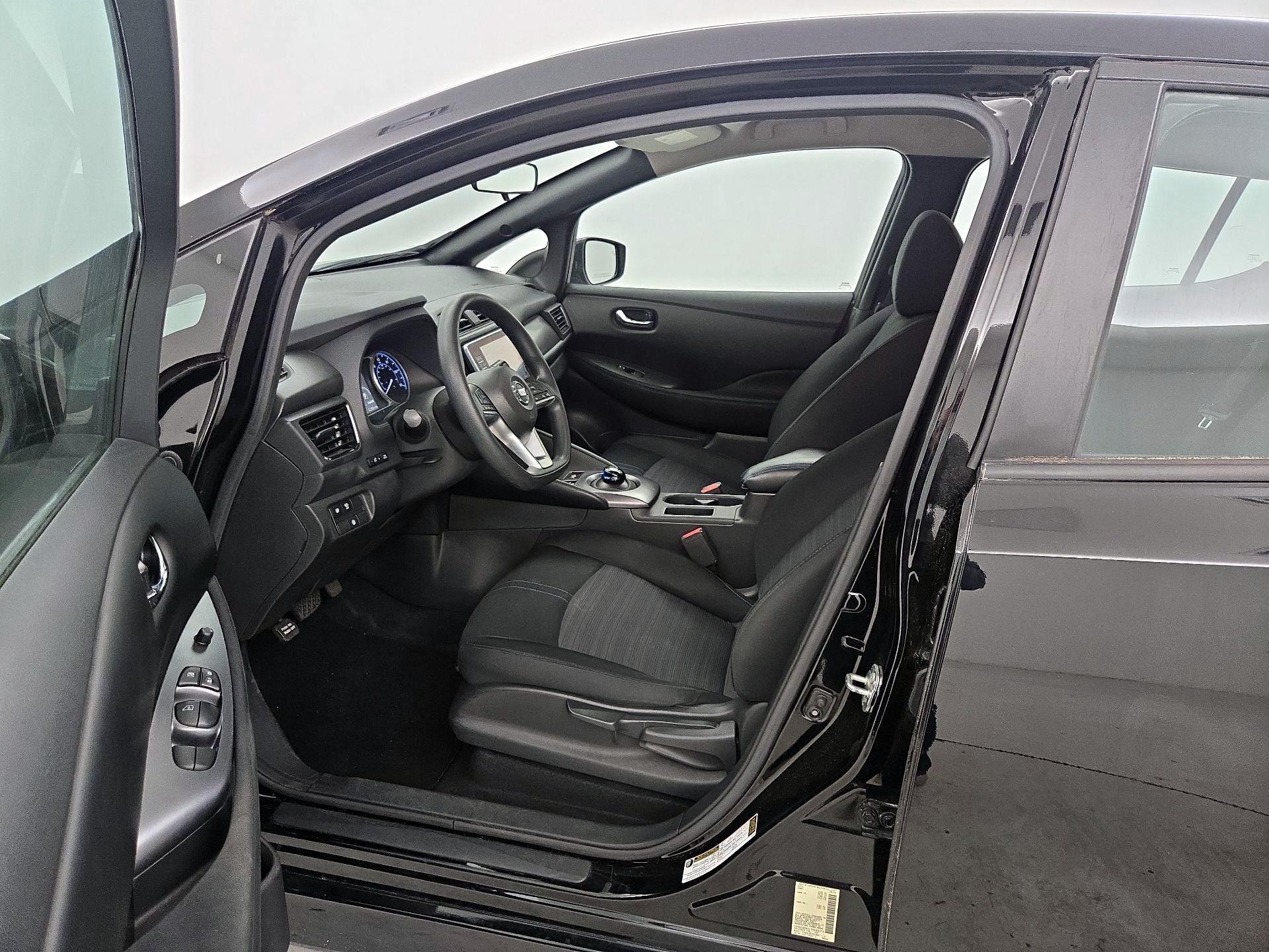 Thumbnail: 2020 Nissan Leaf - 11