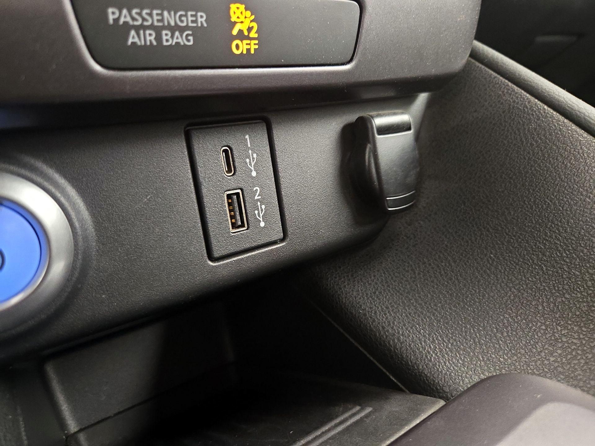 Thumbnail: 2020 Nissan Leaf - 18