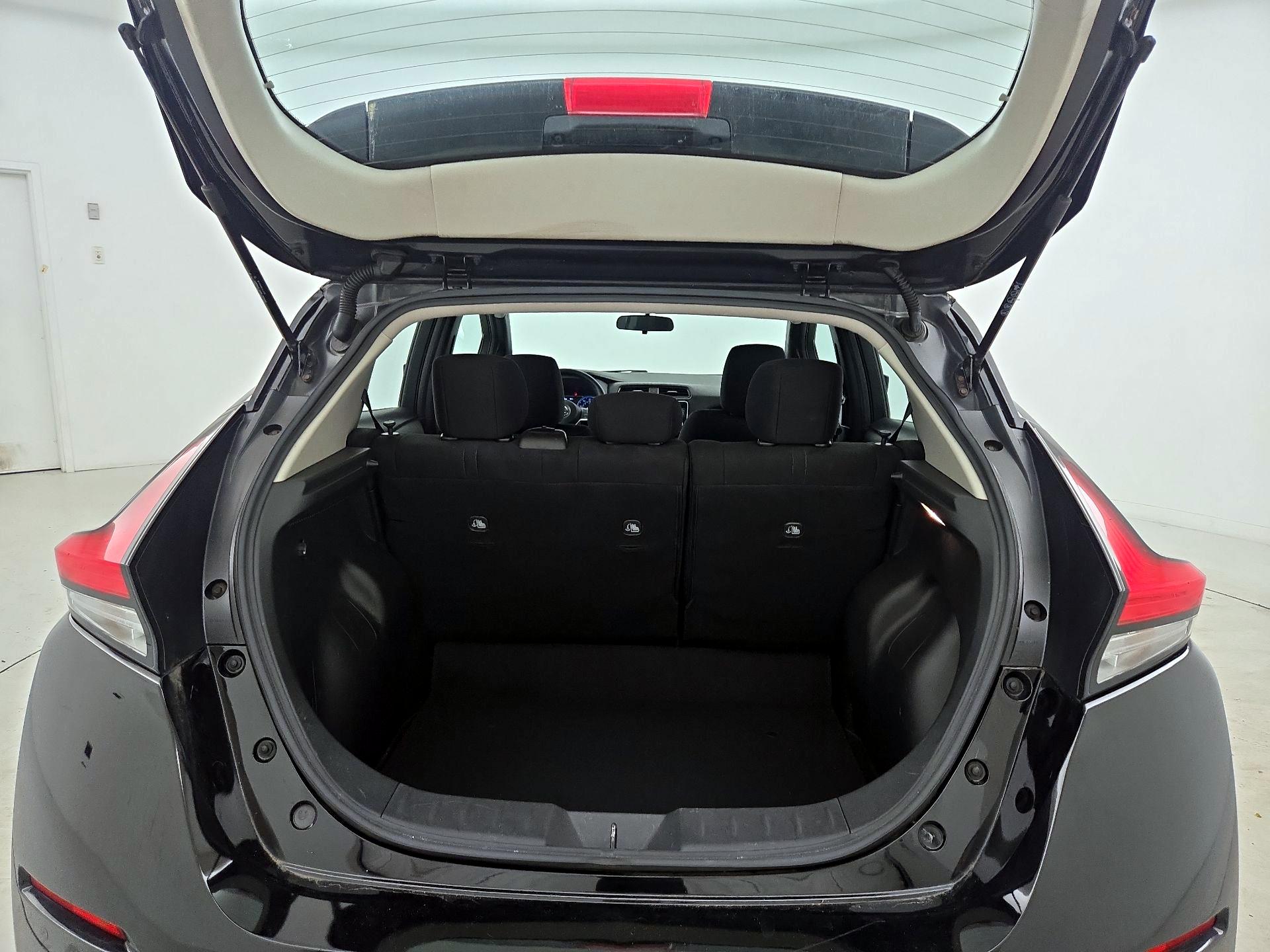 Thumbnail: 2020 Nissan Leaf - 20
