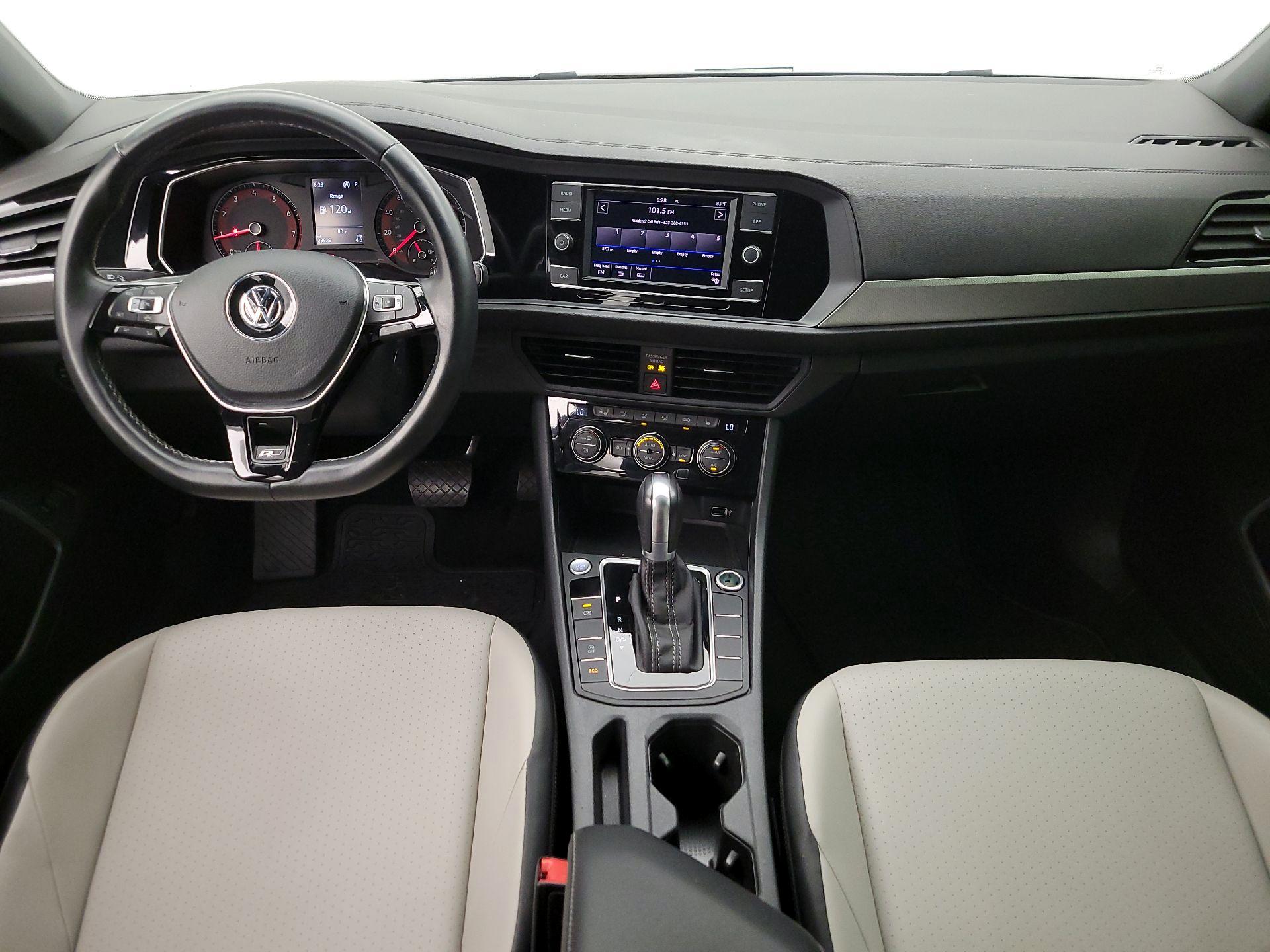 Thumbnail: 2019 Volkswagen Jetta - 9