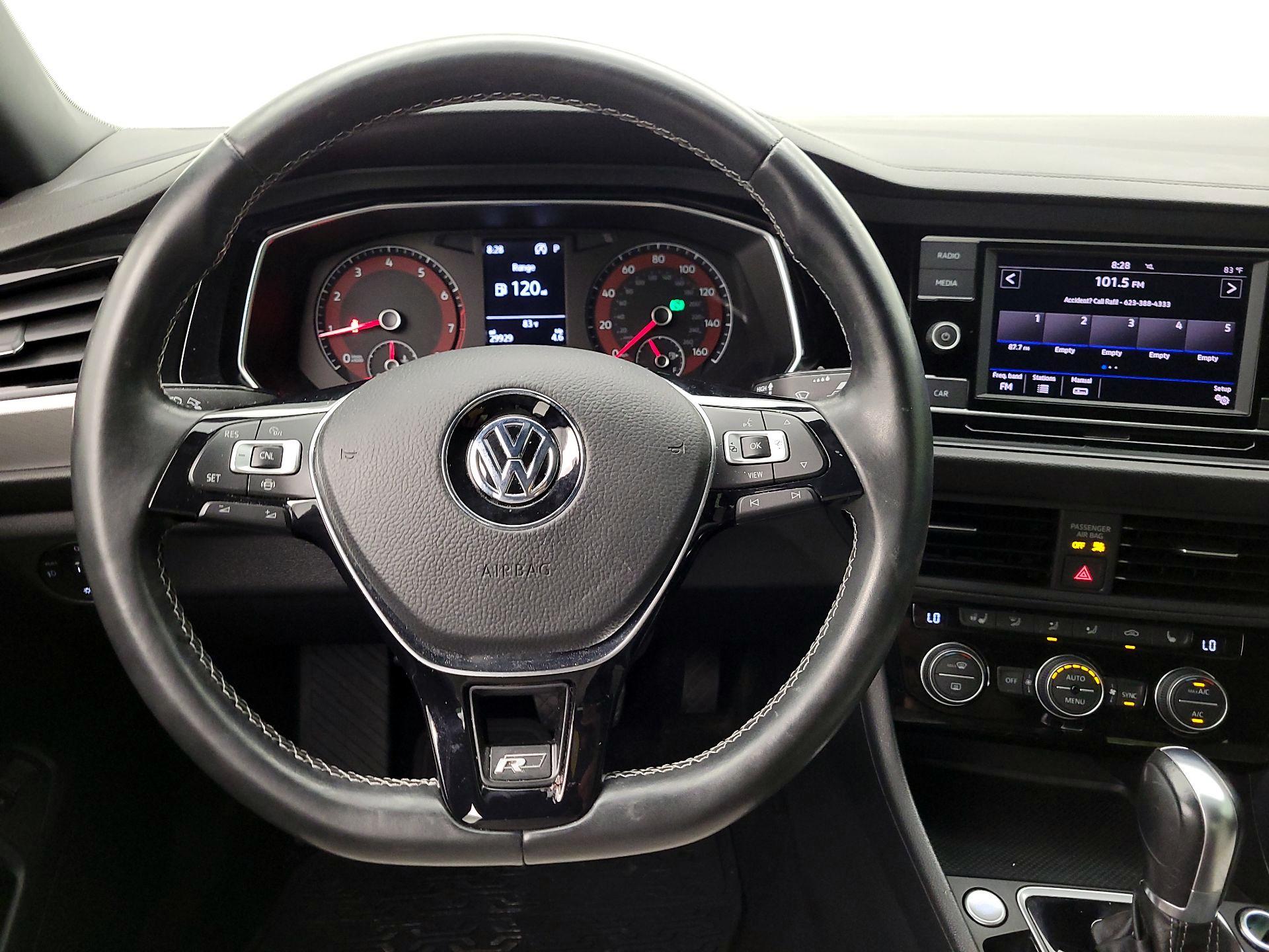 Thumbnail: 2019 Volkswagen Jetta - 10