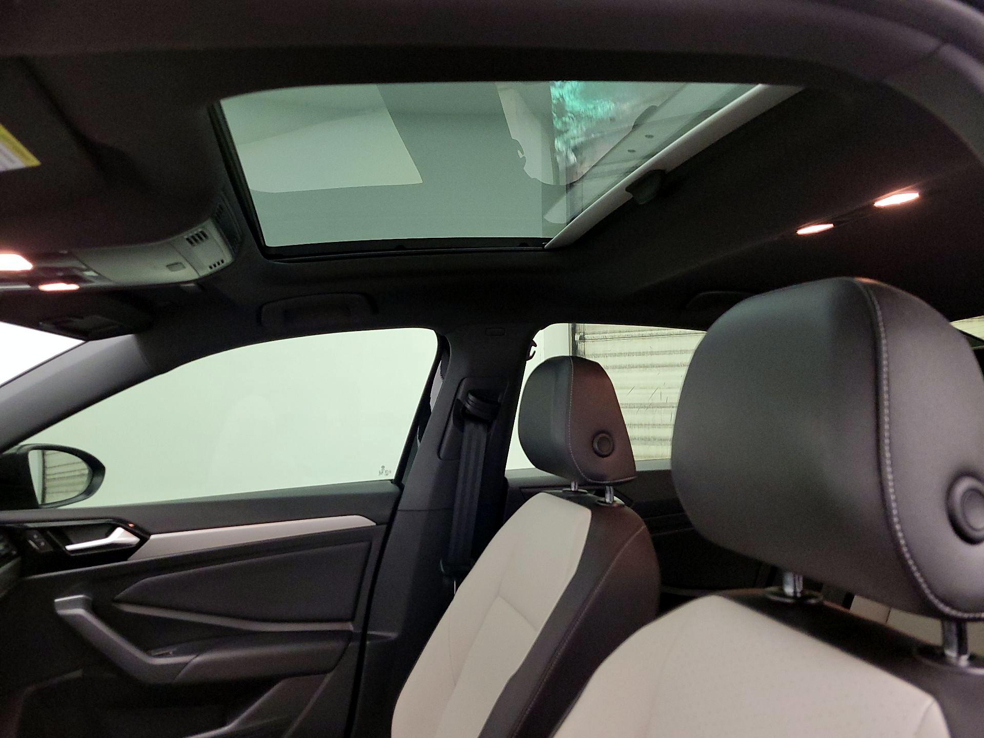 Thumbnail: 2019 Volkswagen Jetta - 19