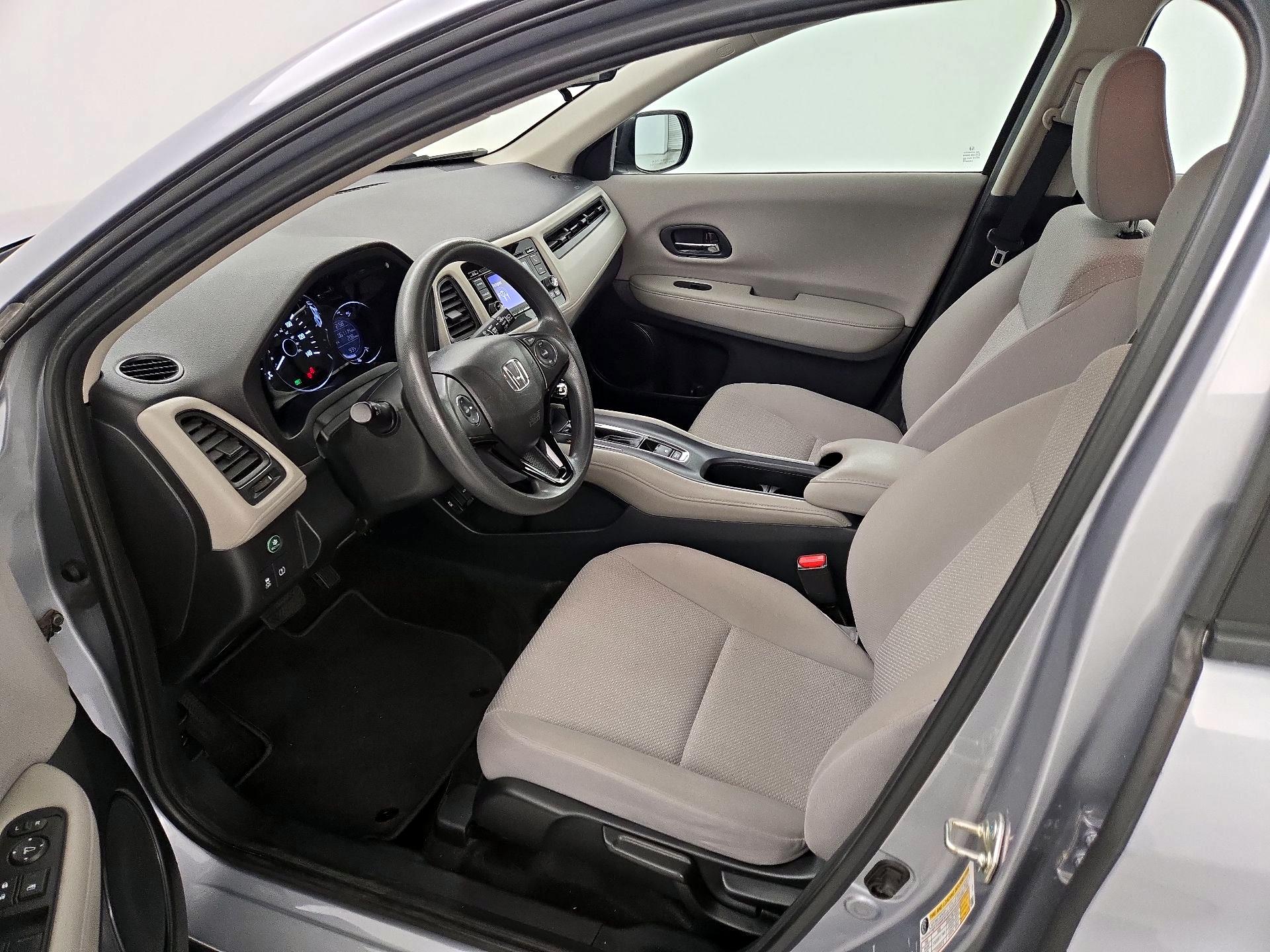 Thumbnail: 2018 Honda HR-V - 11