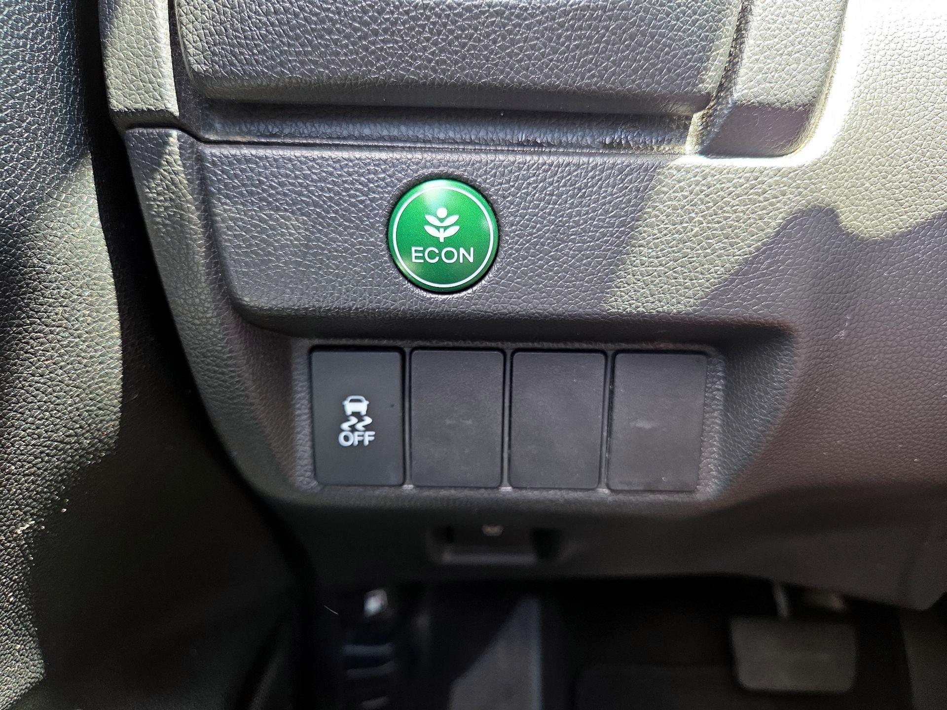 Thumbnail: 2015 Honda Fit - 13