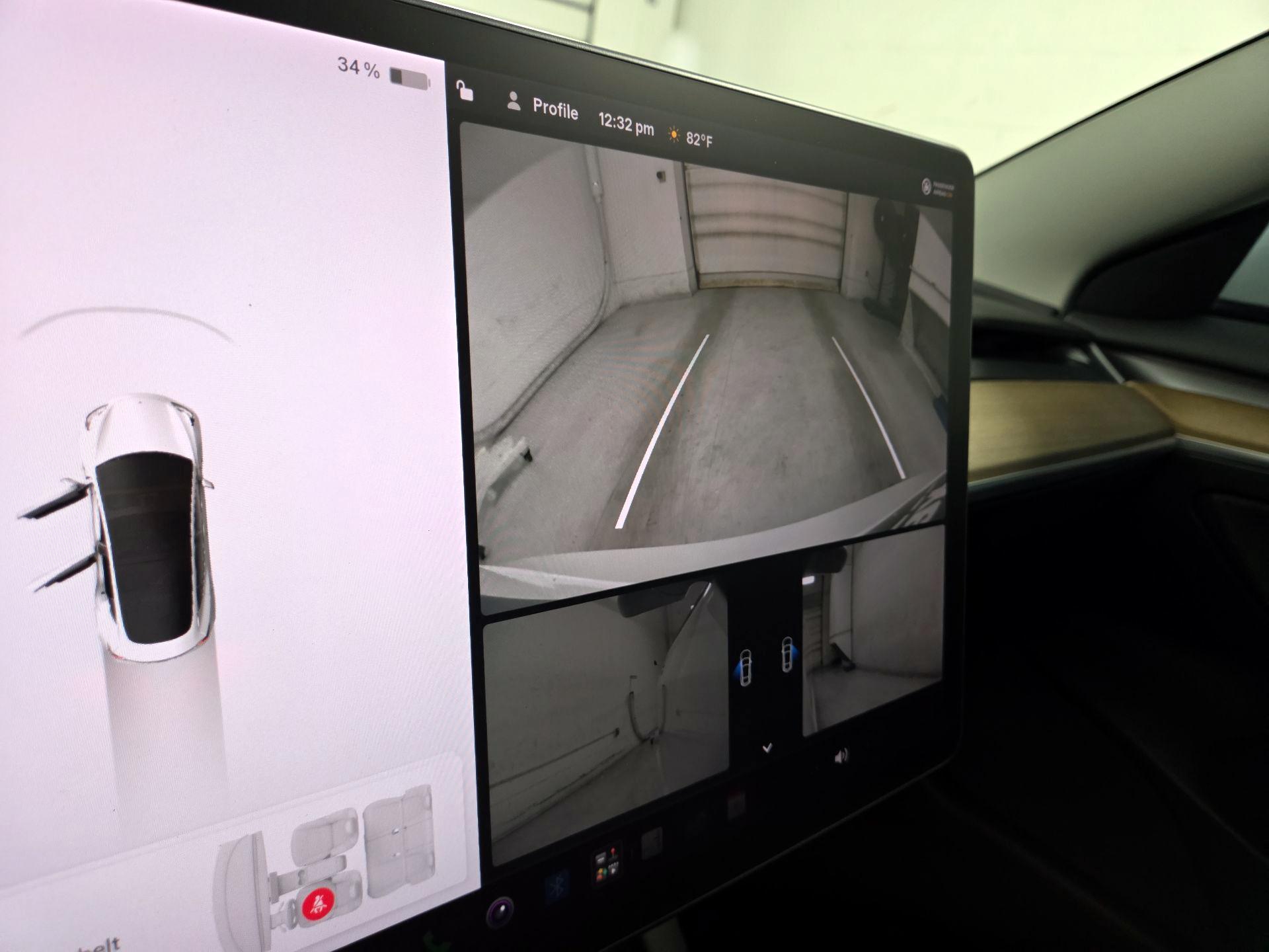 Thumbnail: 2022 Tesla Model 3 - 14