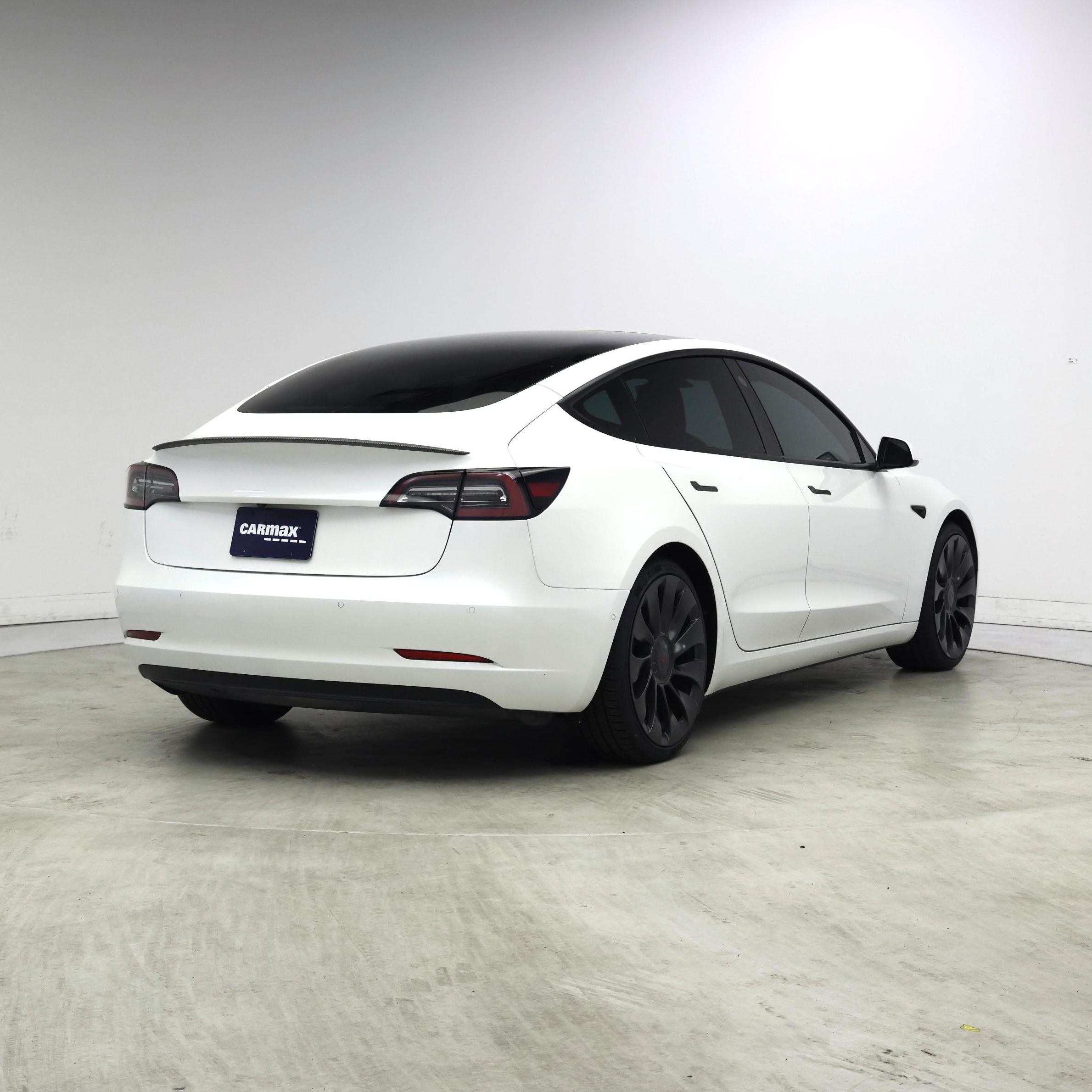 Thumbnail: 2022 Tesla Model 3 - 8