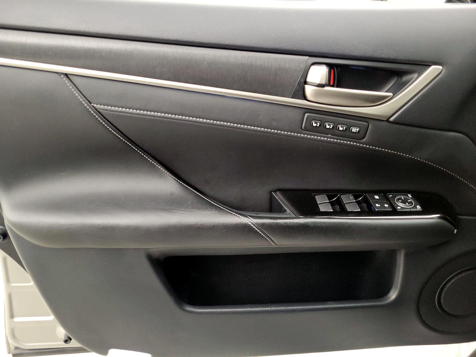 Thumbnail: 2015 Lexus GS - 12