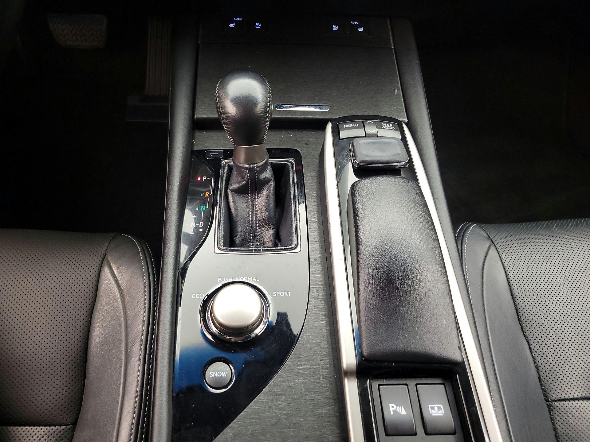Thumbnail: 2015 Lexus GS - 18