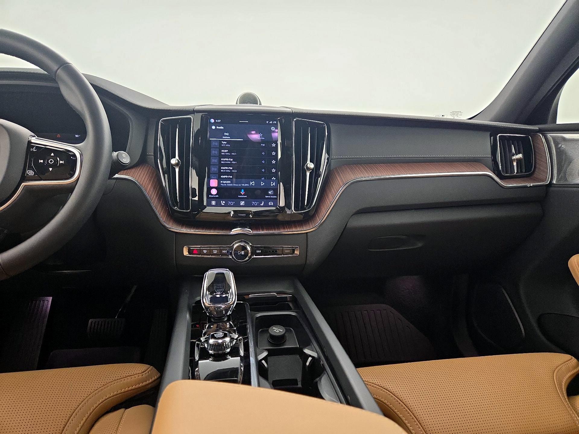 Thumbnail: 2024 Volvo XC60 - 9