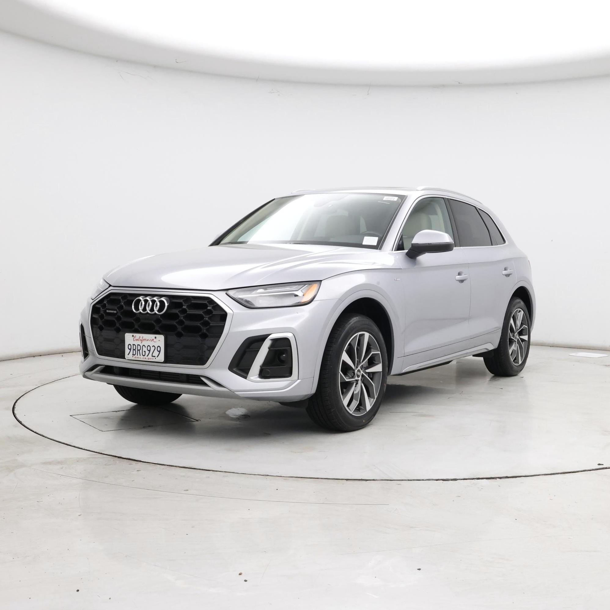 Thumbnail: 2022 Audi Q5 - 4