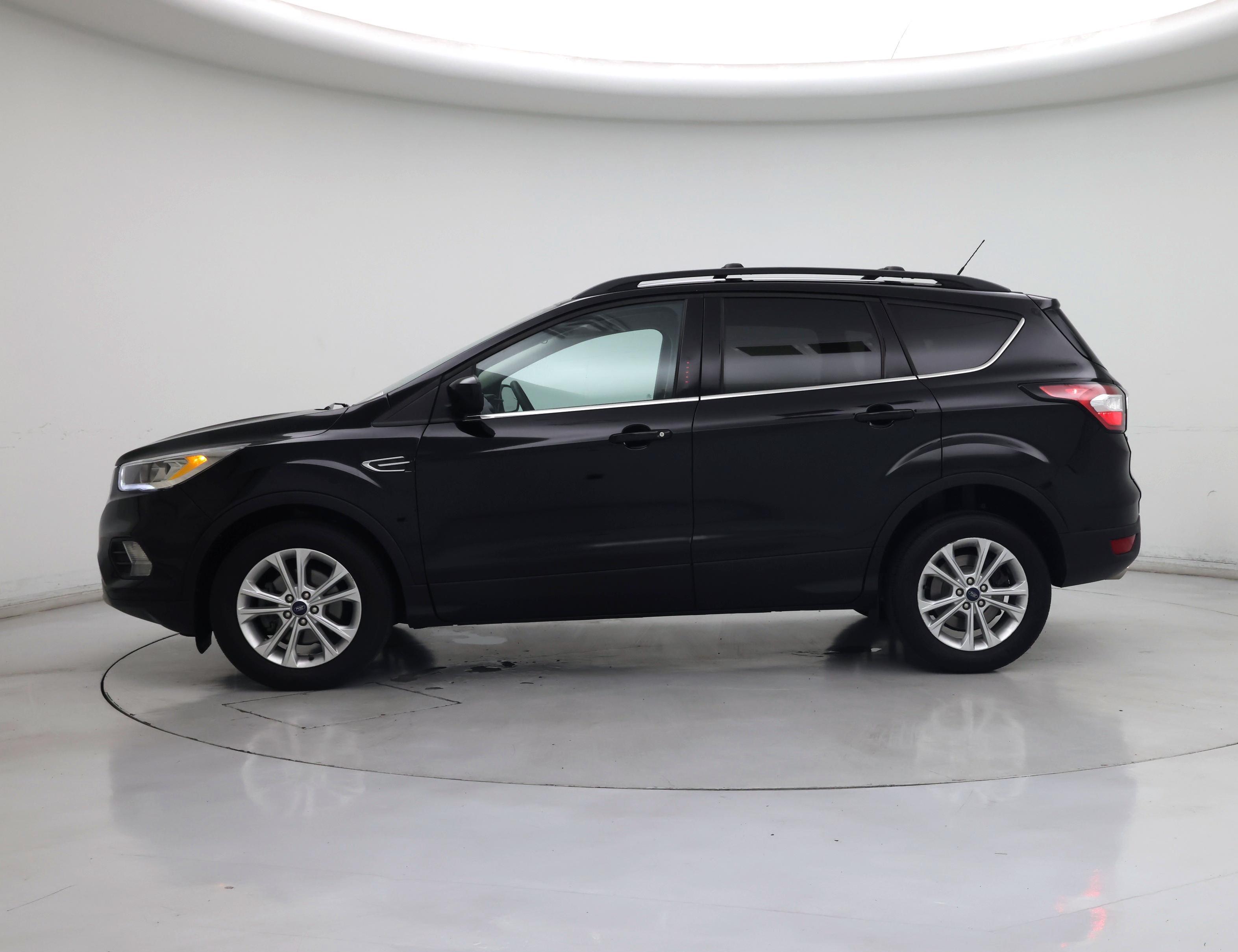 Thumbnail: 2018 Ford Escape - 3