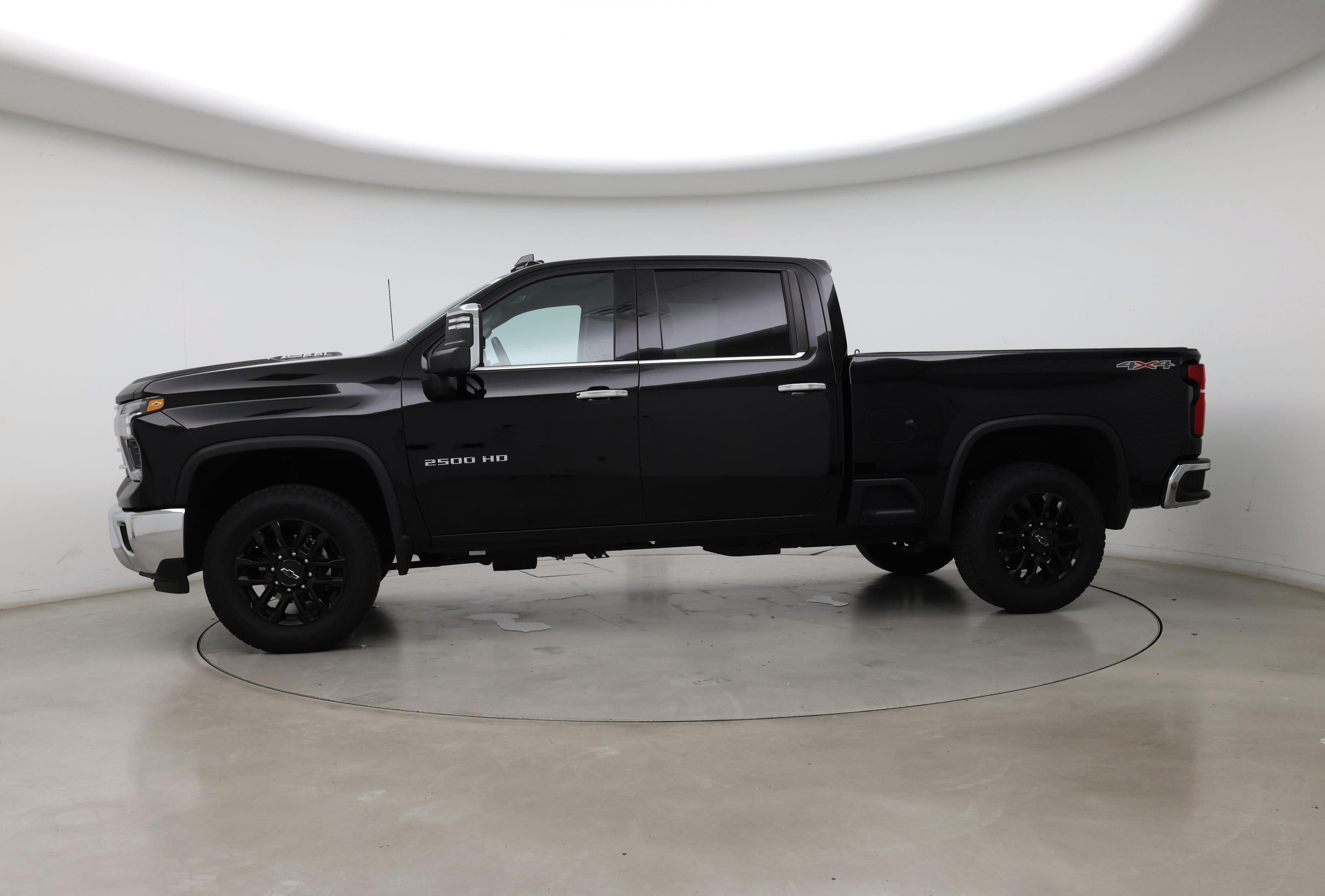 Thumbnail: 2026 Chevrolet Silverado 2500 - 3