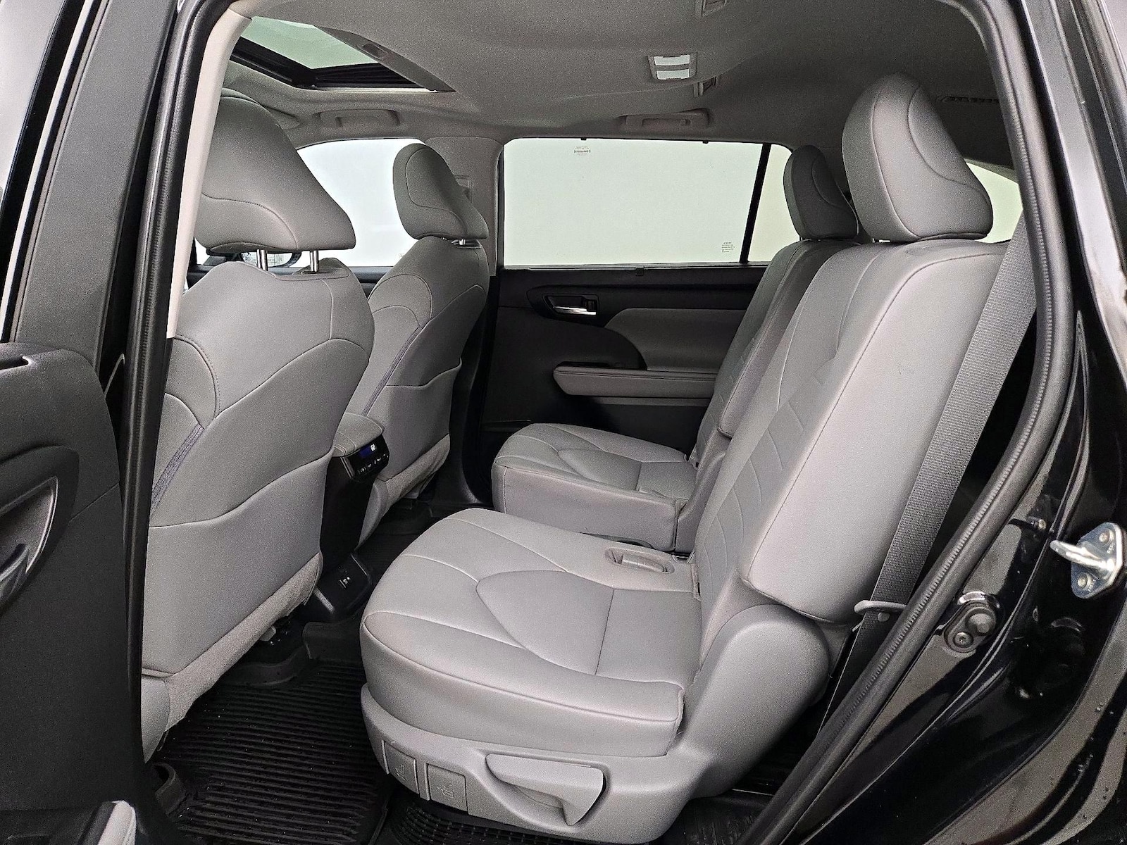 Rear Air Conditioning