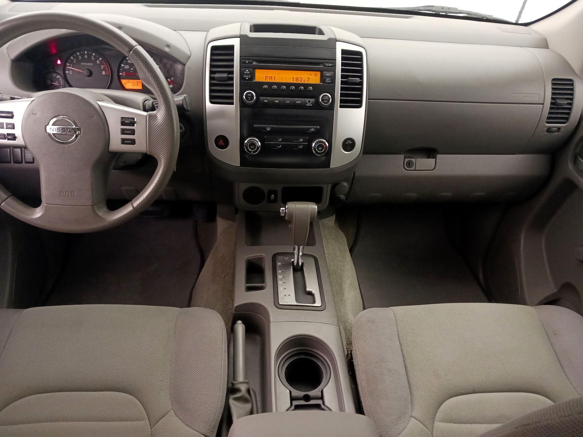 Thumbnail: 2015 Nissan Frontier - 9