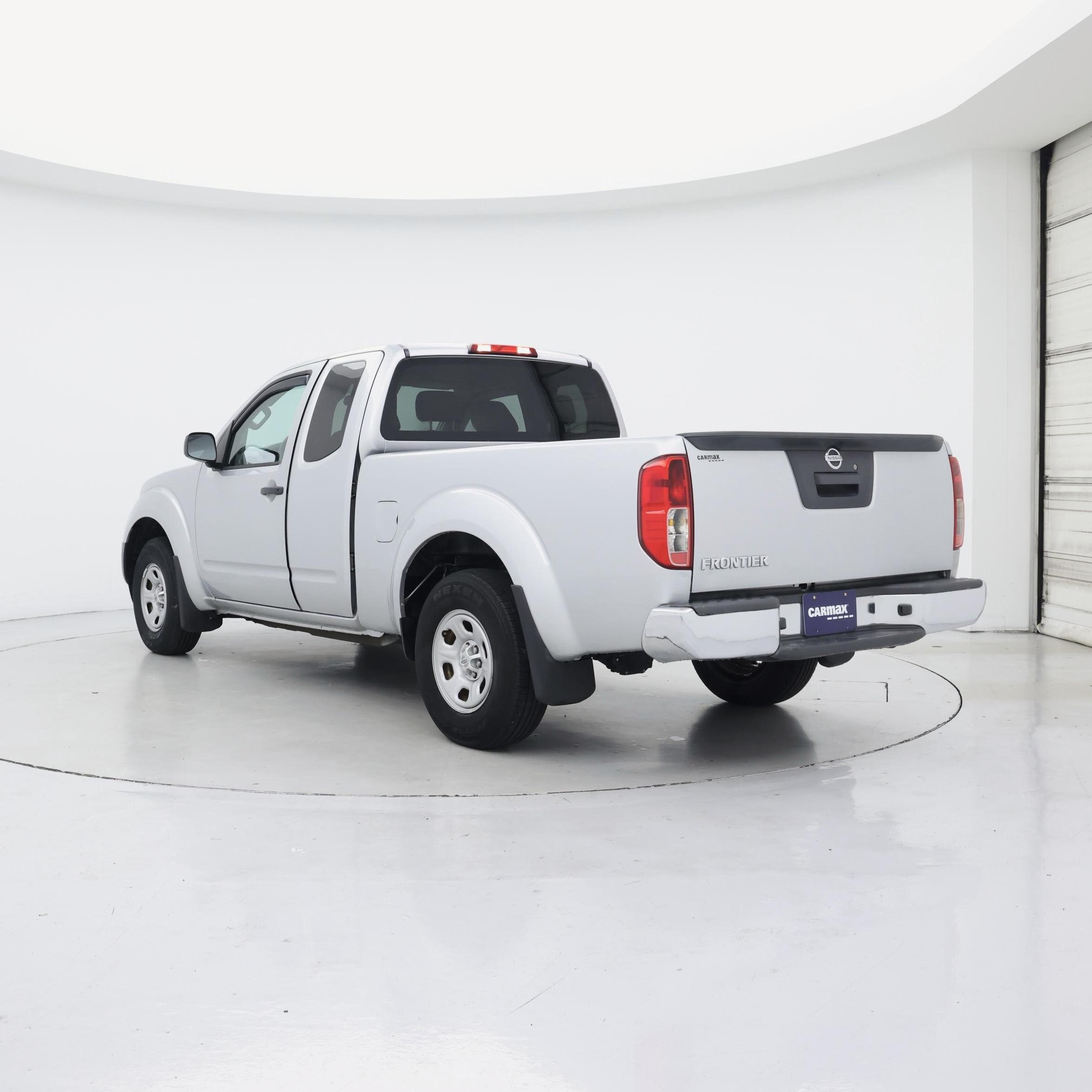 Thumbnail: 2015 Nissan Frontier - 2