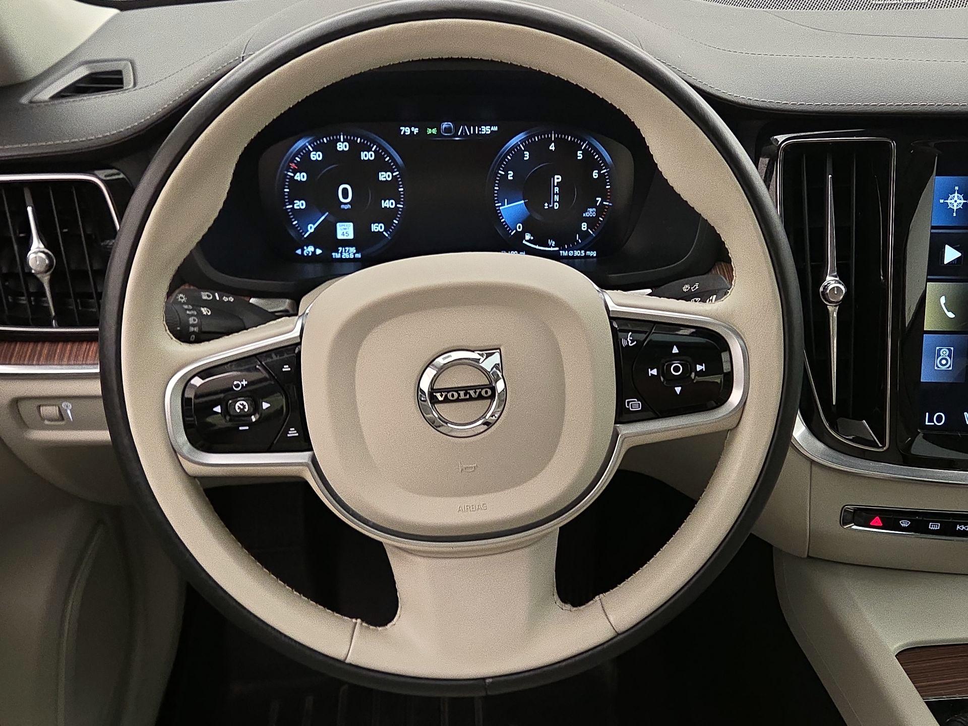 Thumbnail: 2020 Volvo S60 - 10