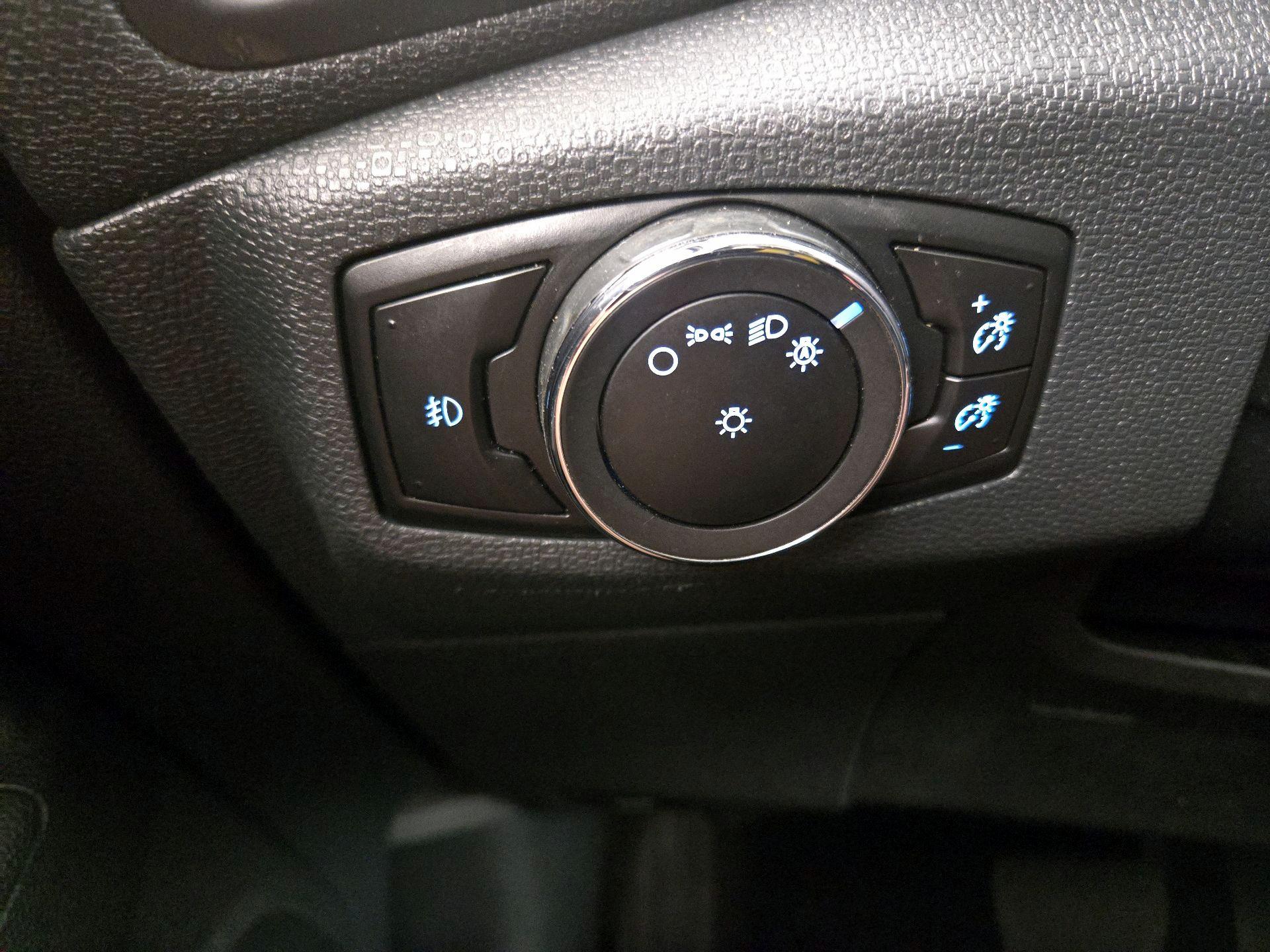 Thumbnail: 2019 Ford EcoSport - 13