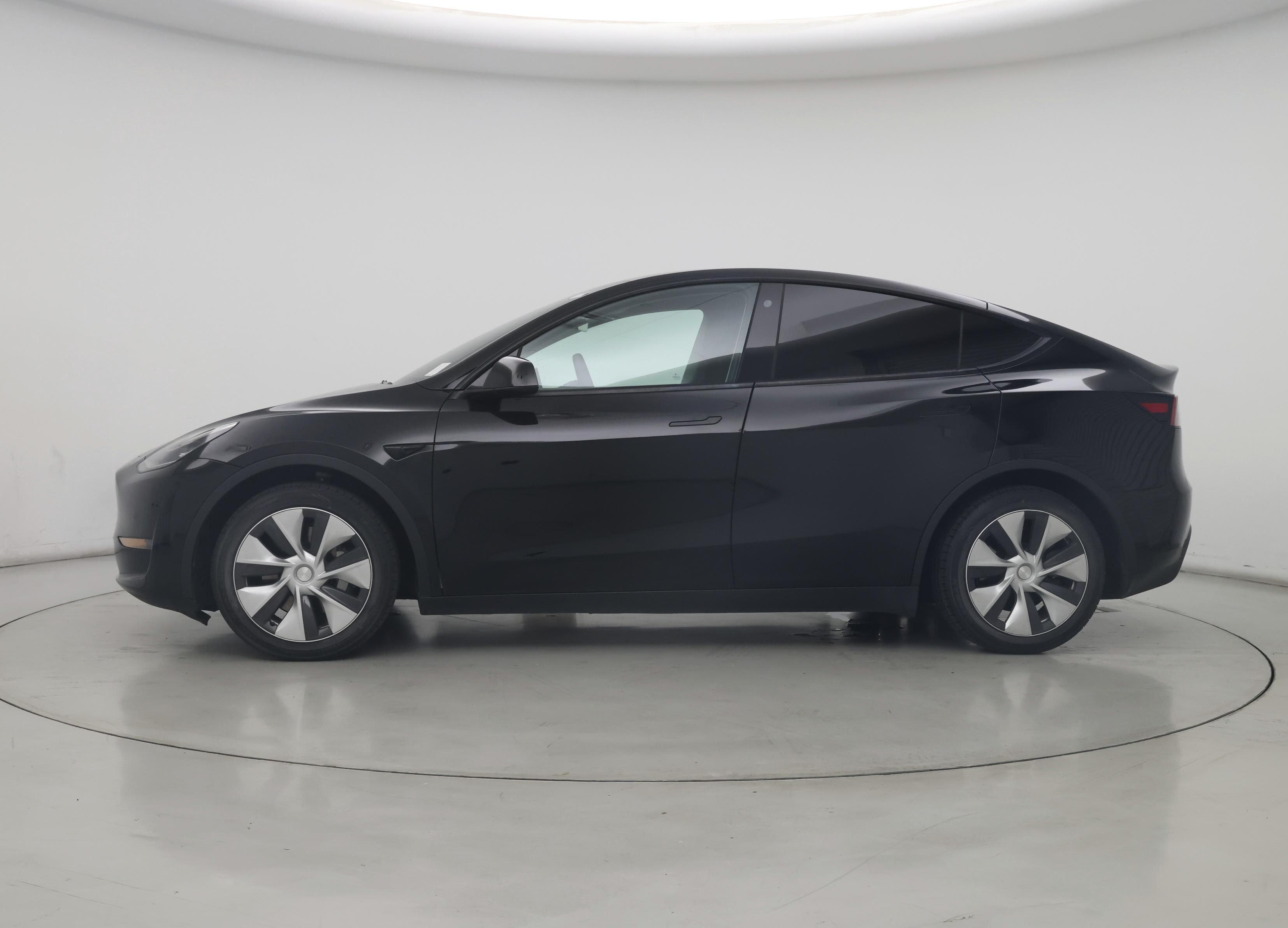 Thumbnail: 2022 Tesla Model Y - 3