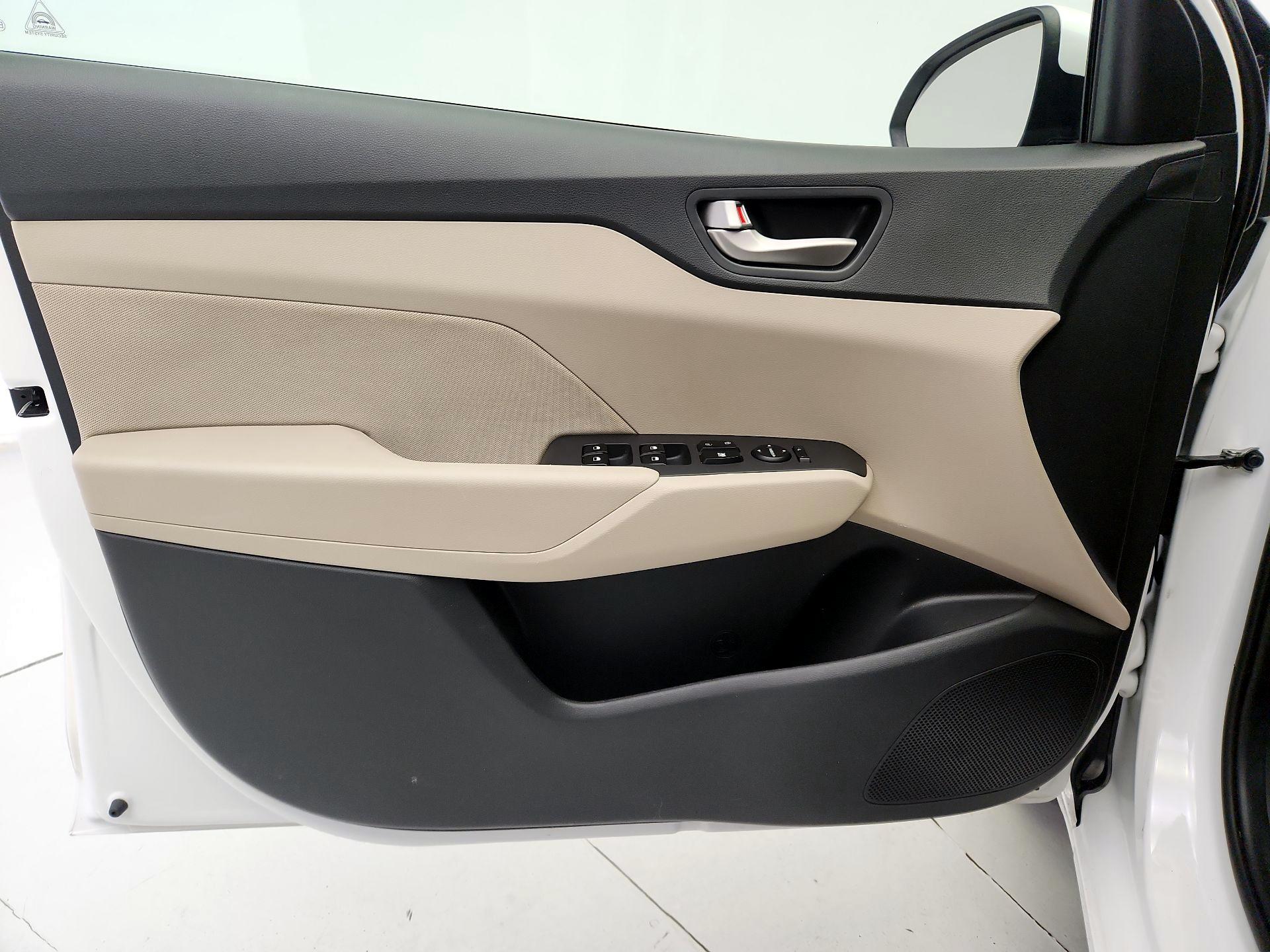 Thumbnail: 2022 Hyundai Accent - 12