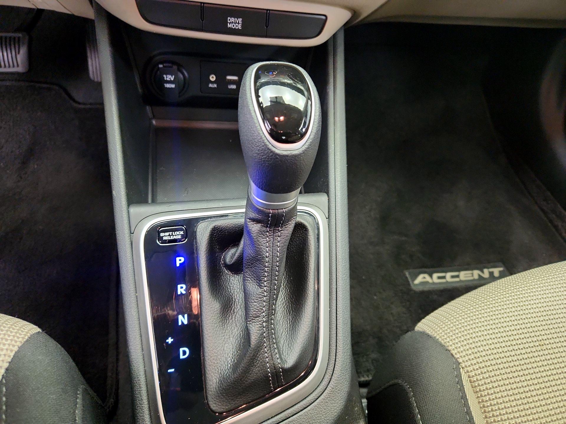 Thumbnail: 2022 Hyundai Accent - 17