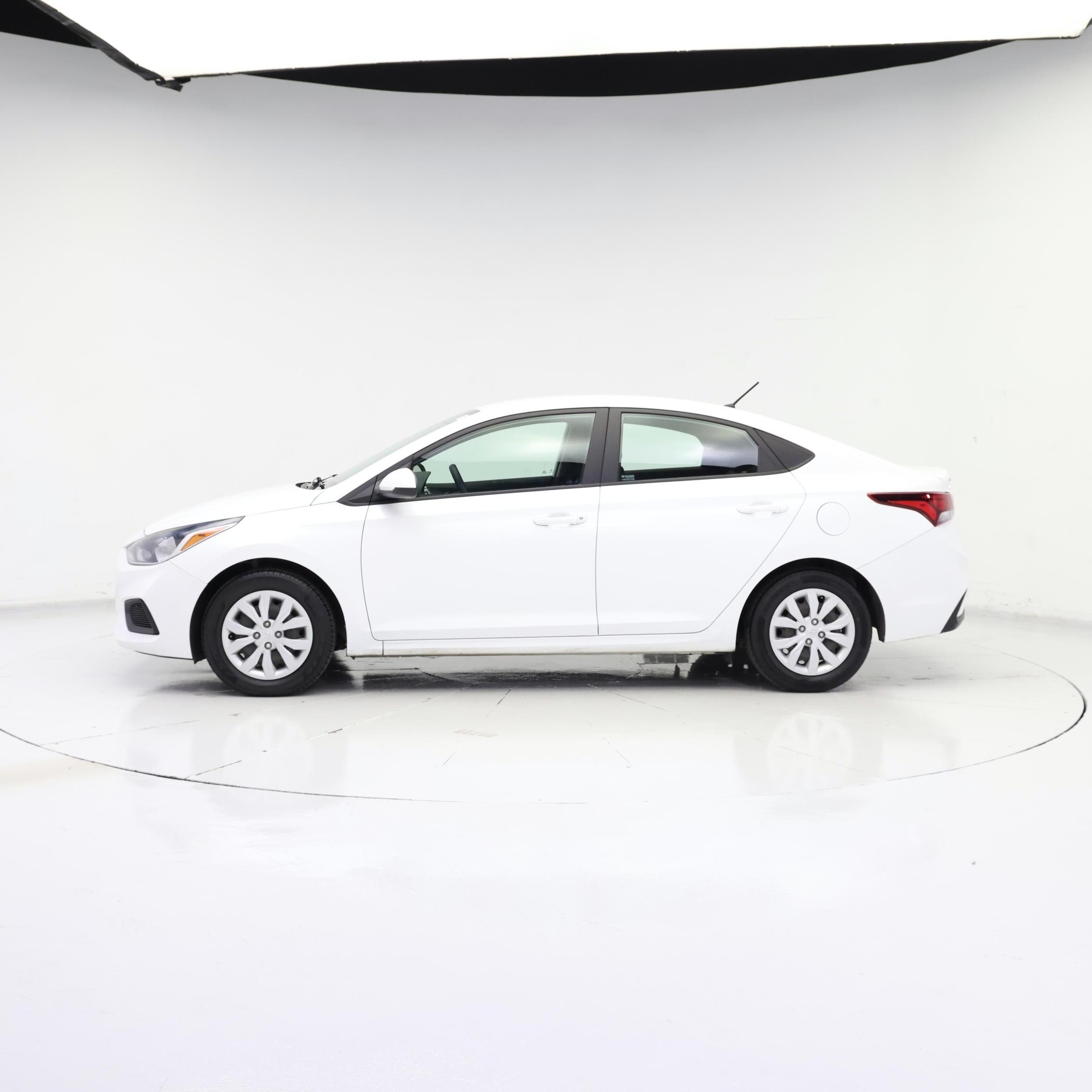 Thumbnail: 2022 Hyundai Accent - 3