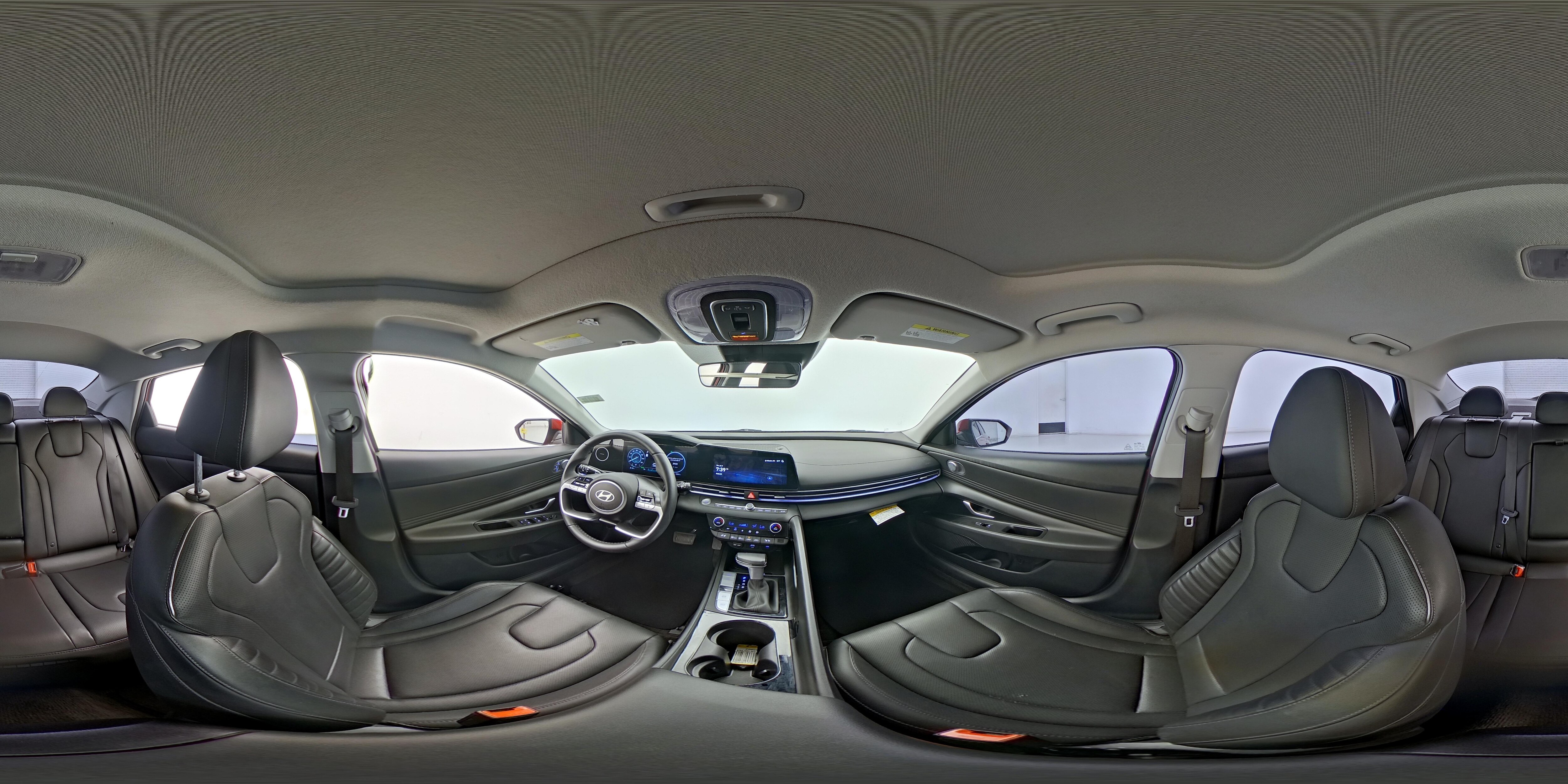 2025 Hyundai Elantra Limited - Photo 26