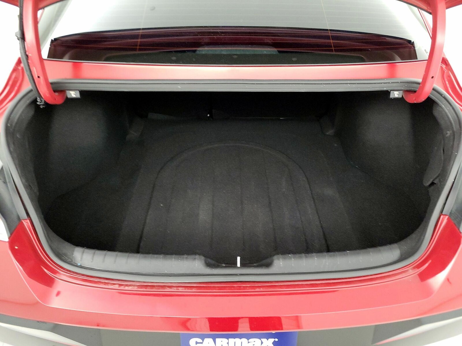 2025 Hyundai Elantra Limited - Photo 23