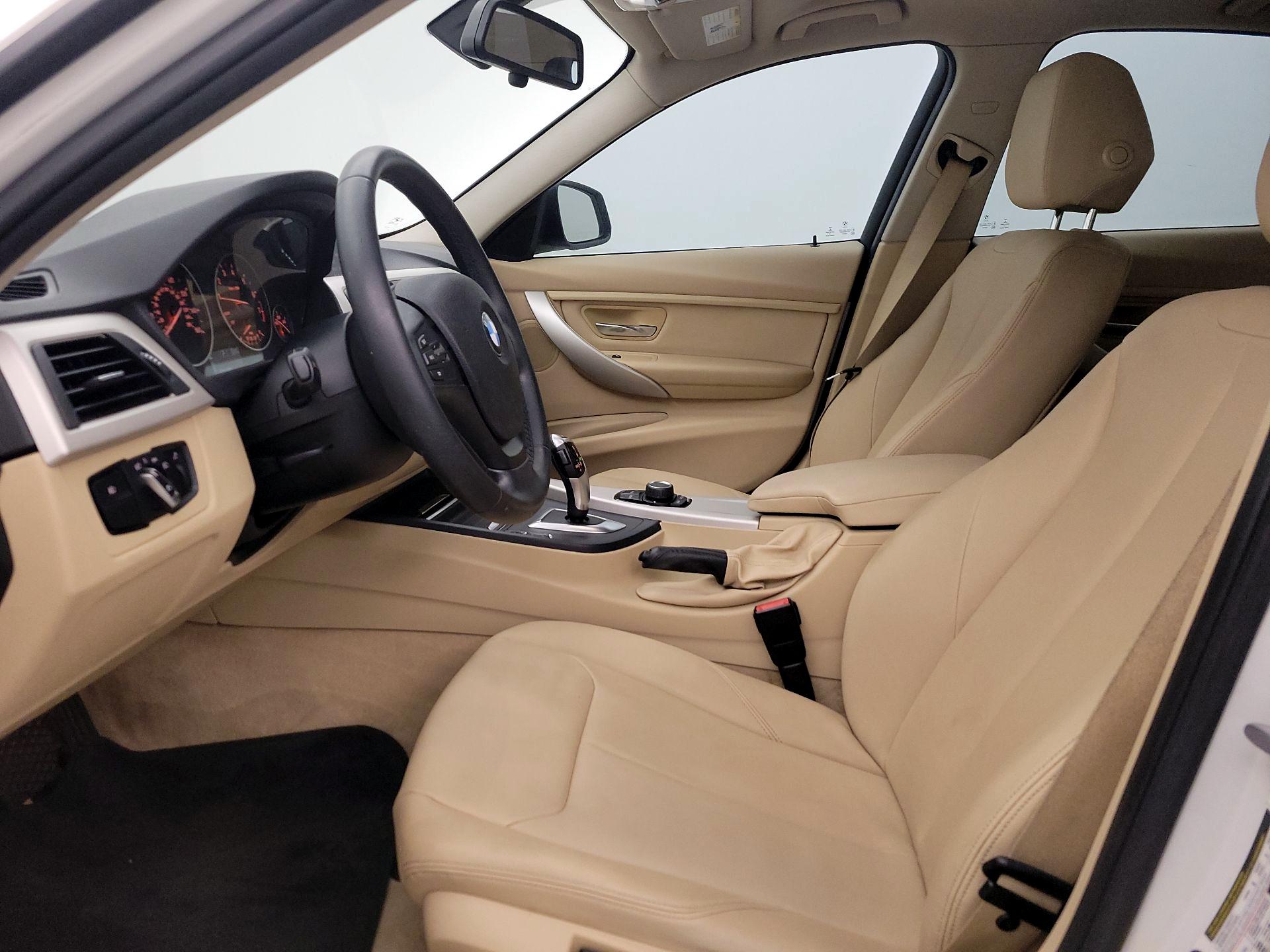 Thumbnail: 2014 BMW 3 Series - 11