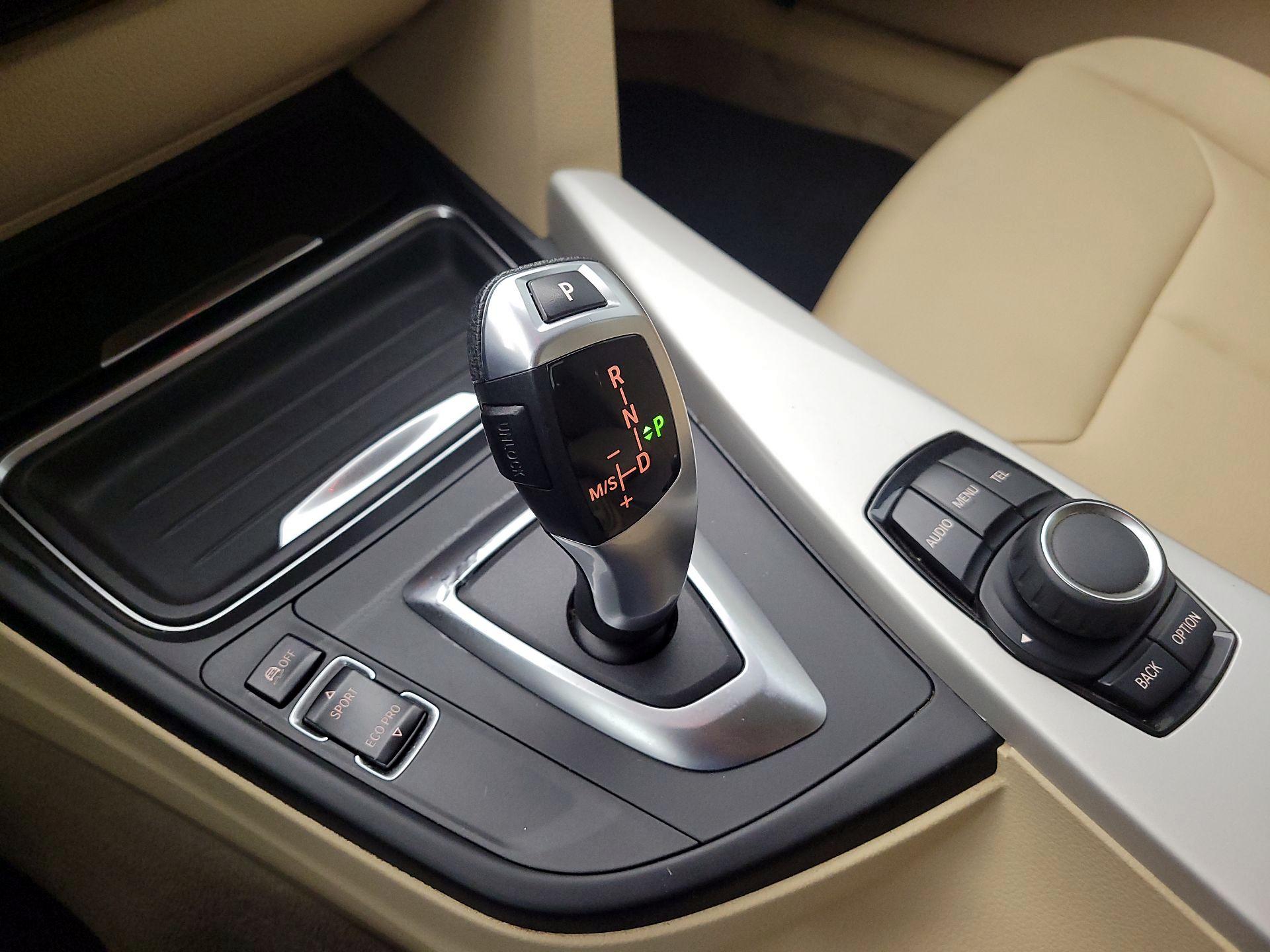 Thumbnail: 2014 BMW 3 Series - 16