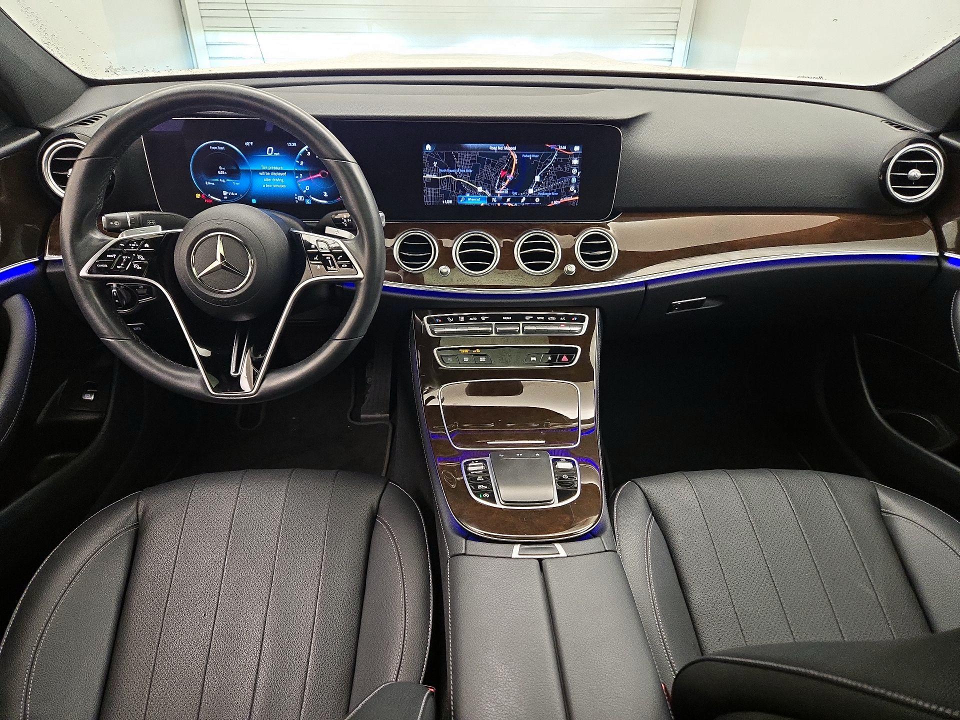 Thumbnail: 2022 Mercedes-Benz E-Class - 9