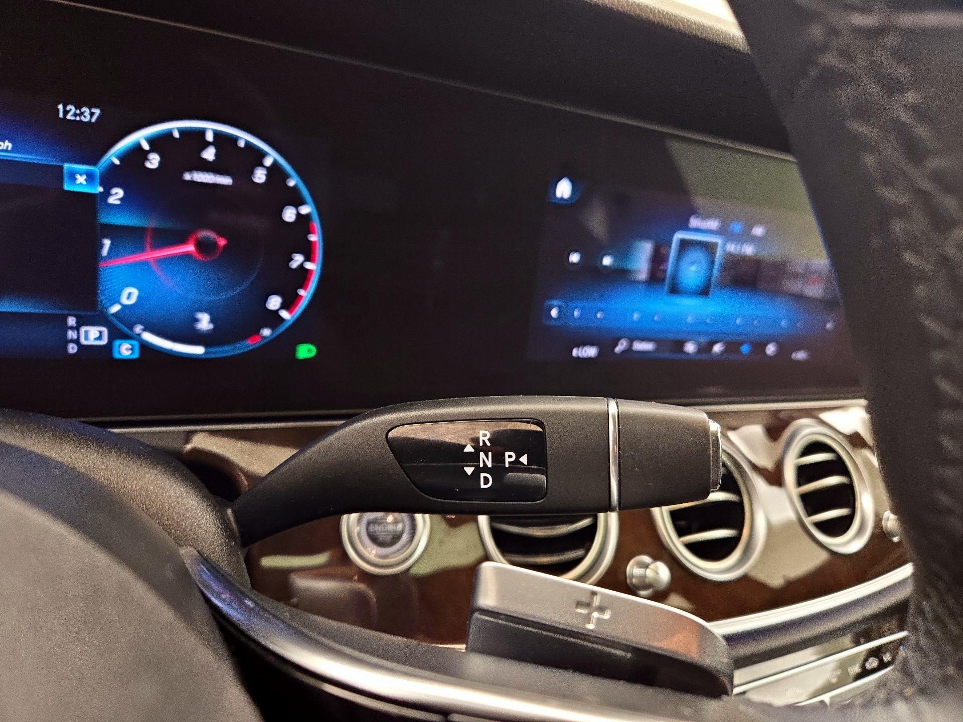 Thumbnail: 2022 Mercedes-Benz E-Class - 18