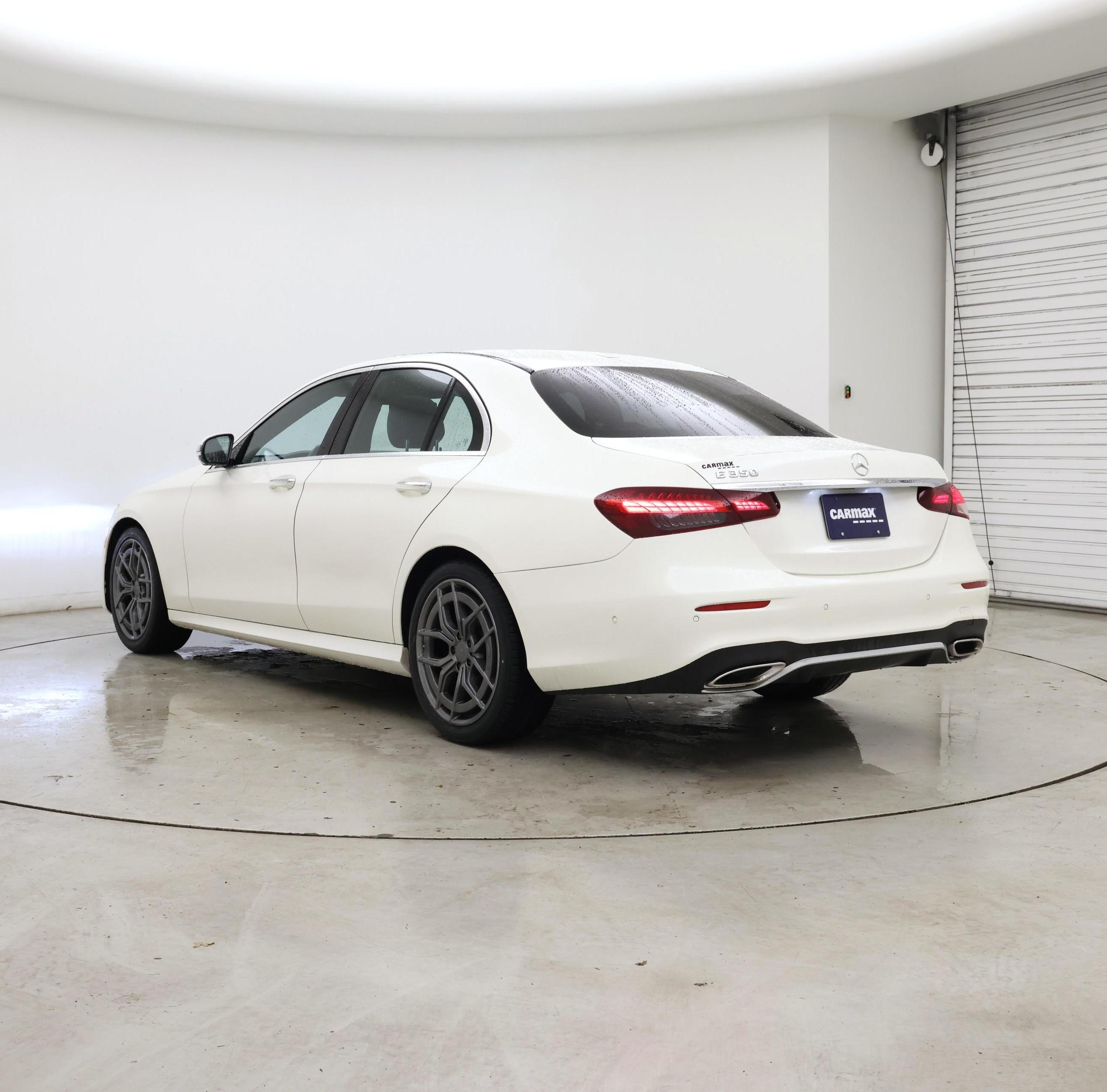 Thumbnail: 2022 Mercedes-Benz E-Class - 2