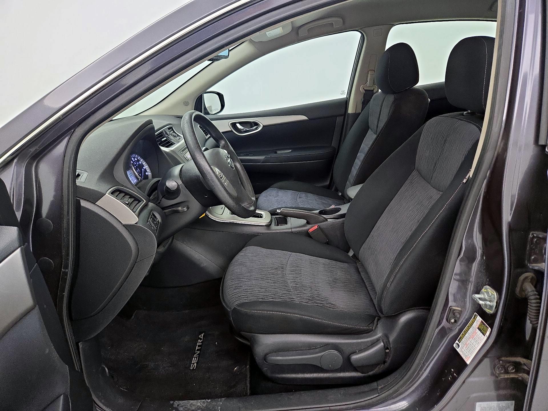 Thumbnail: 2014 Nissan Sentra - 11