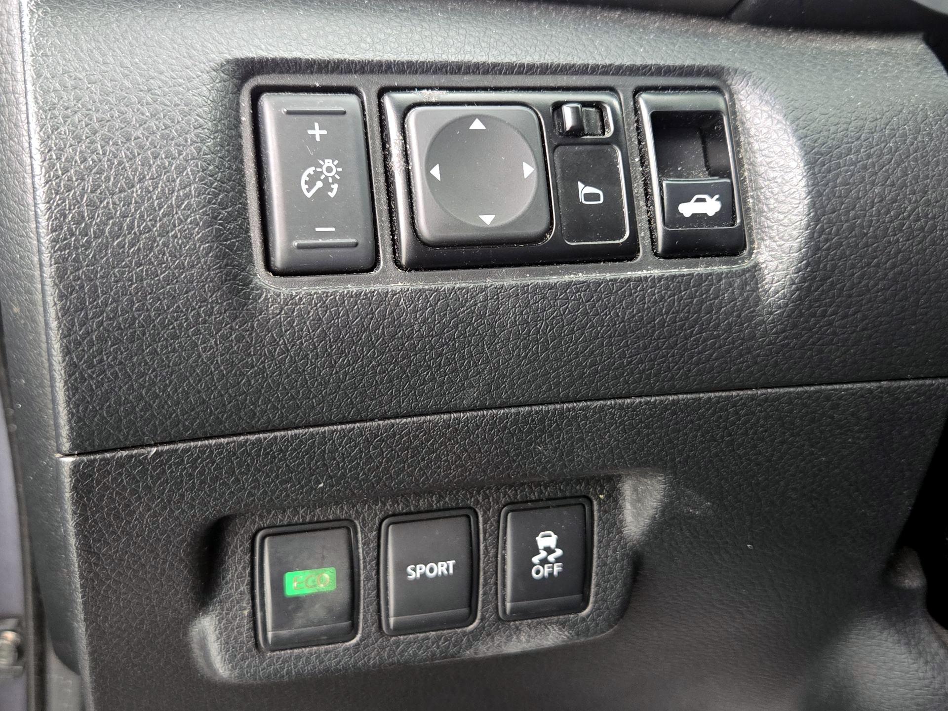 Thumbnail: 2014 Nissan Sentra - 13