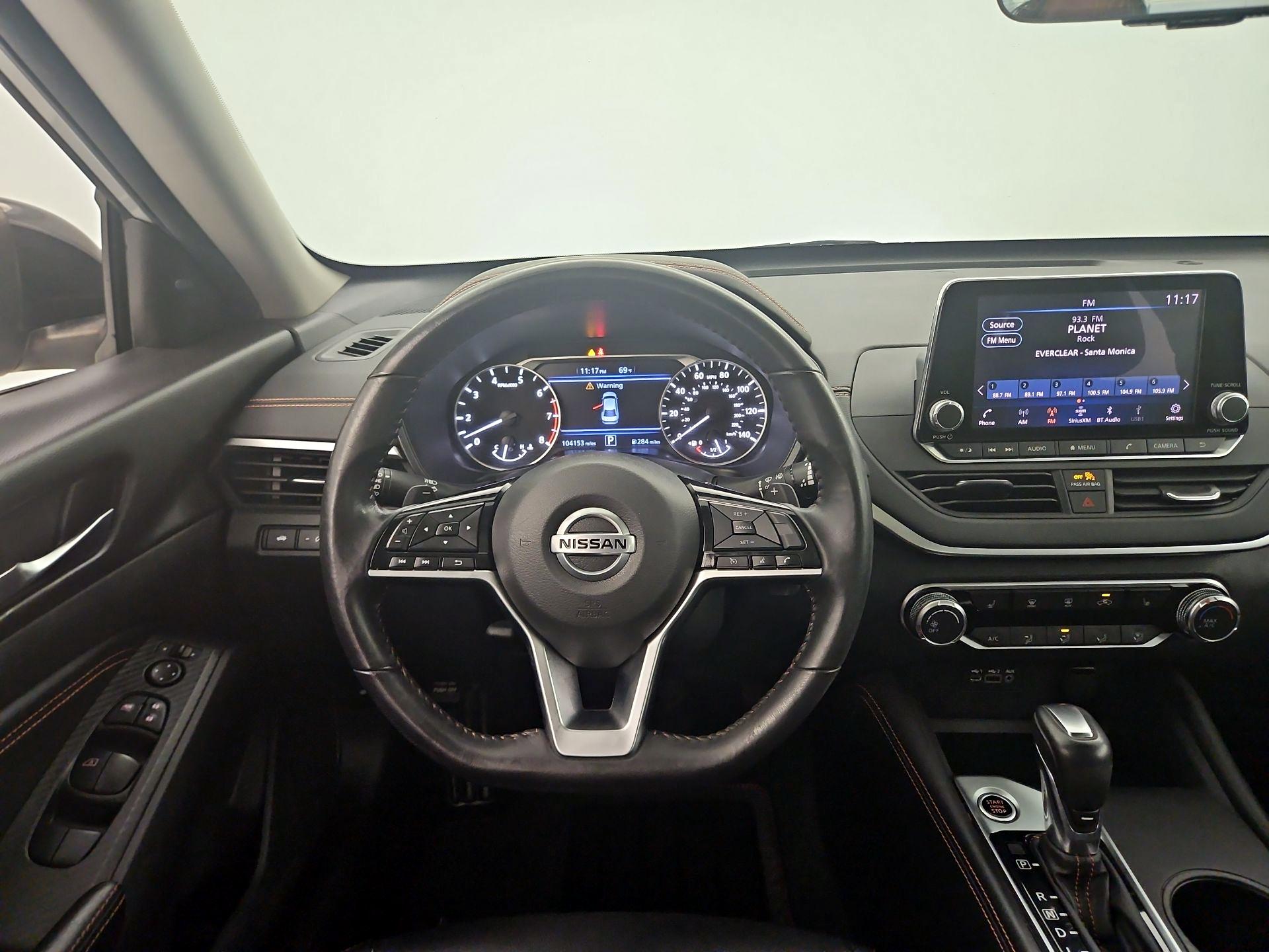 Thumbnail: 2020 Nissan Altima - 10