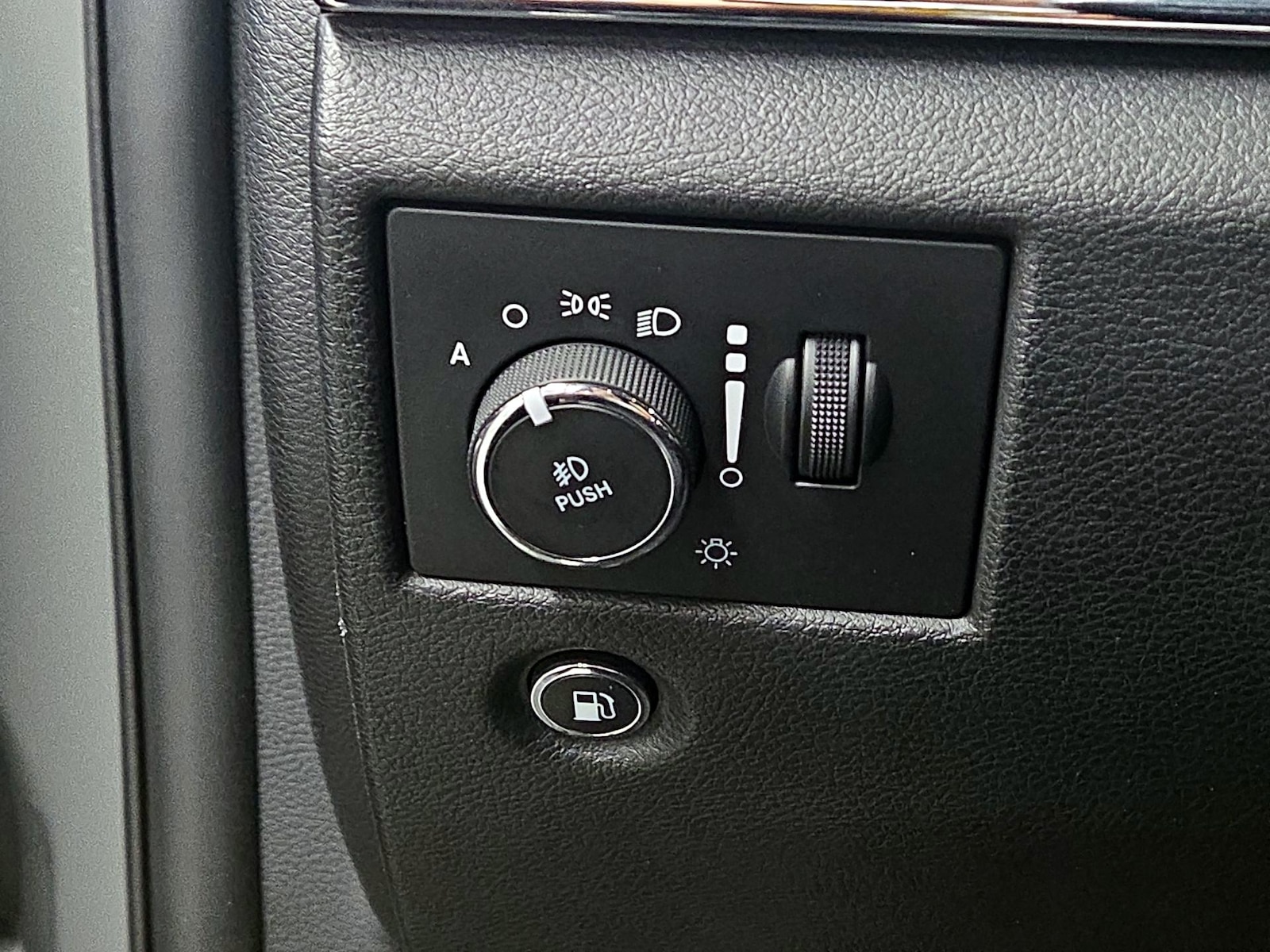2020 Jeep Grand Cherokee SRT - Photo 14
