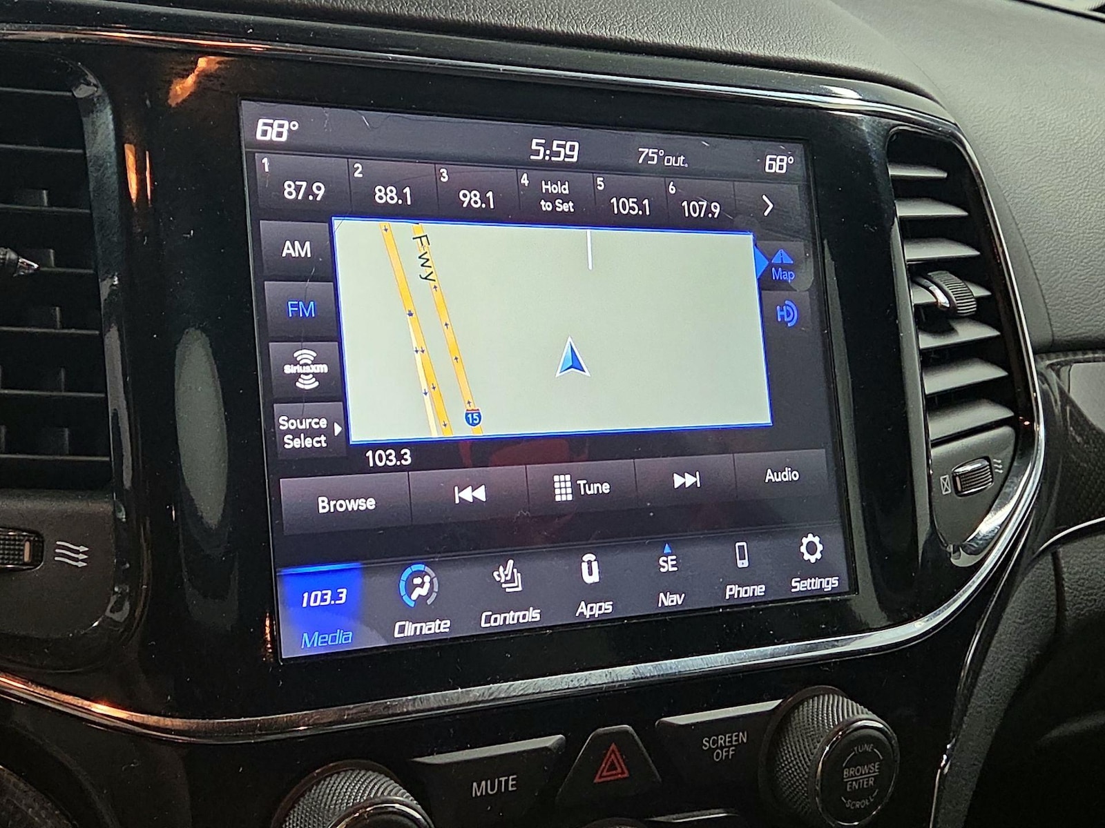 2020 Jeep Grand Cherokee SRT - Photo 17