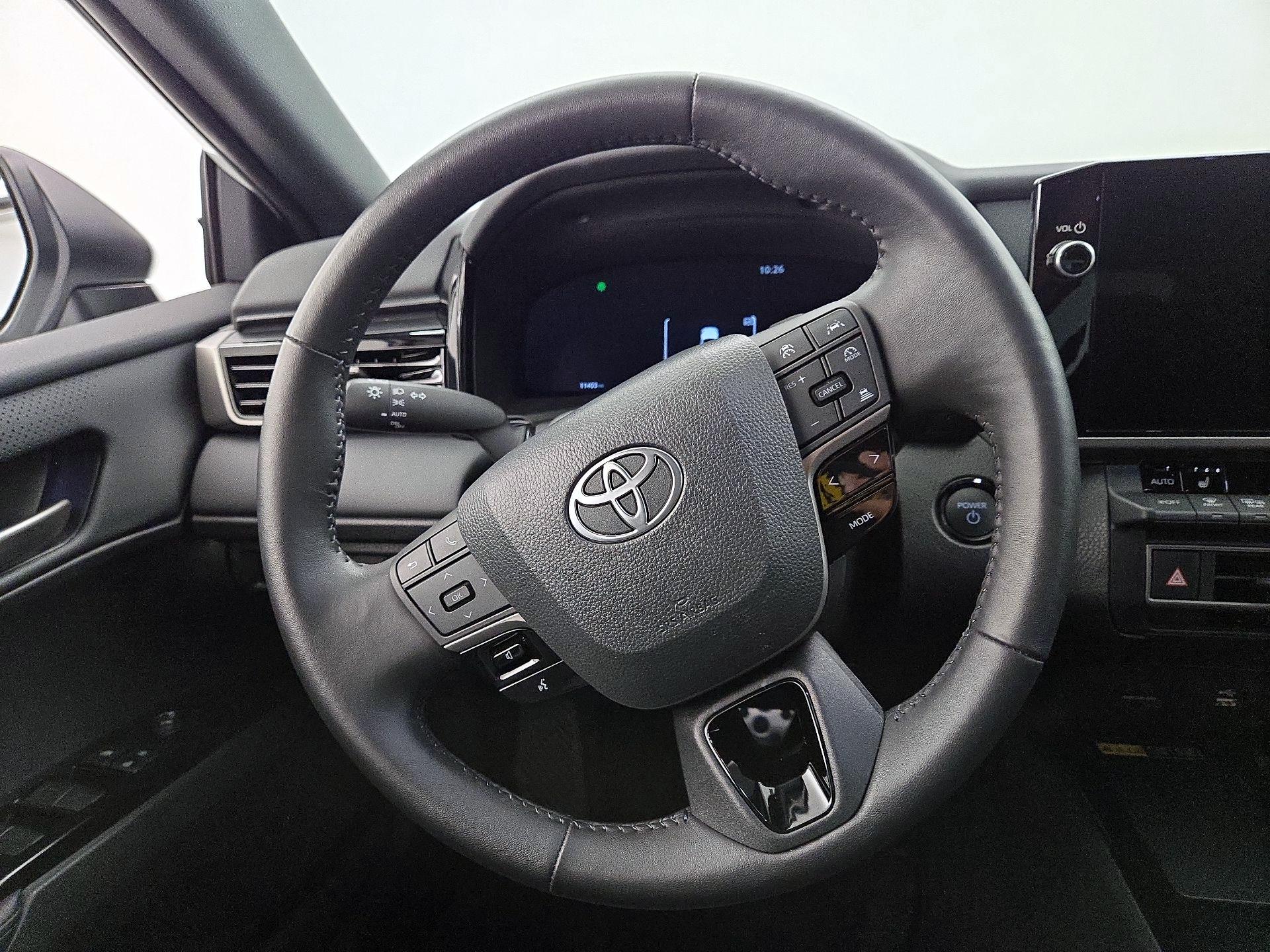 Thumbnail: 2025 Toyota Camry - 10