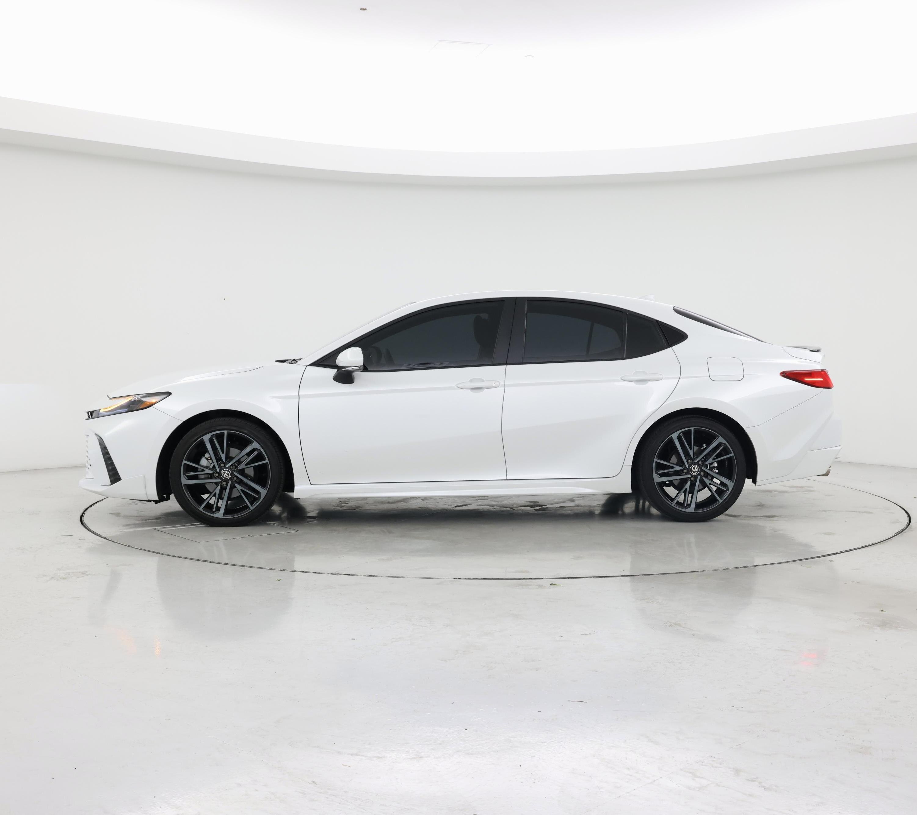 Thumbnail: 2025 Toyota Camry - 3