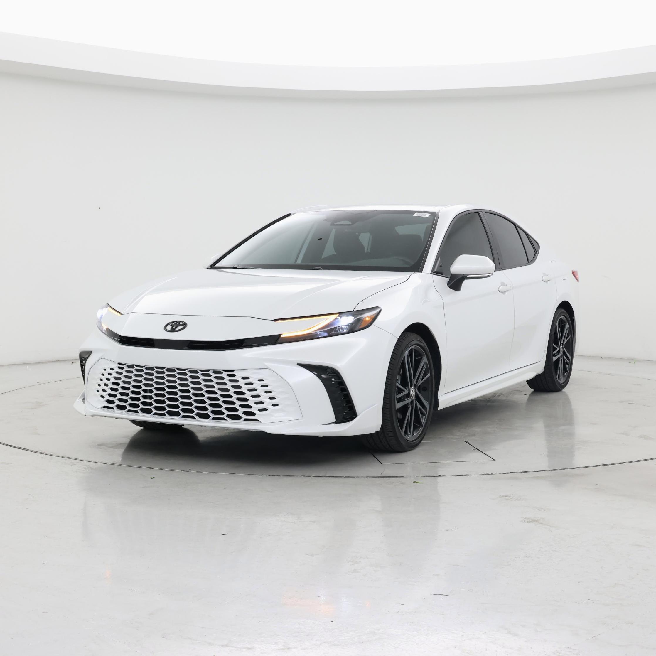 Thumbnail: 2025 Toyota Camry - 4