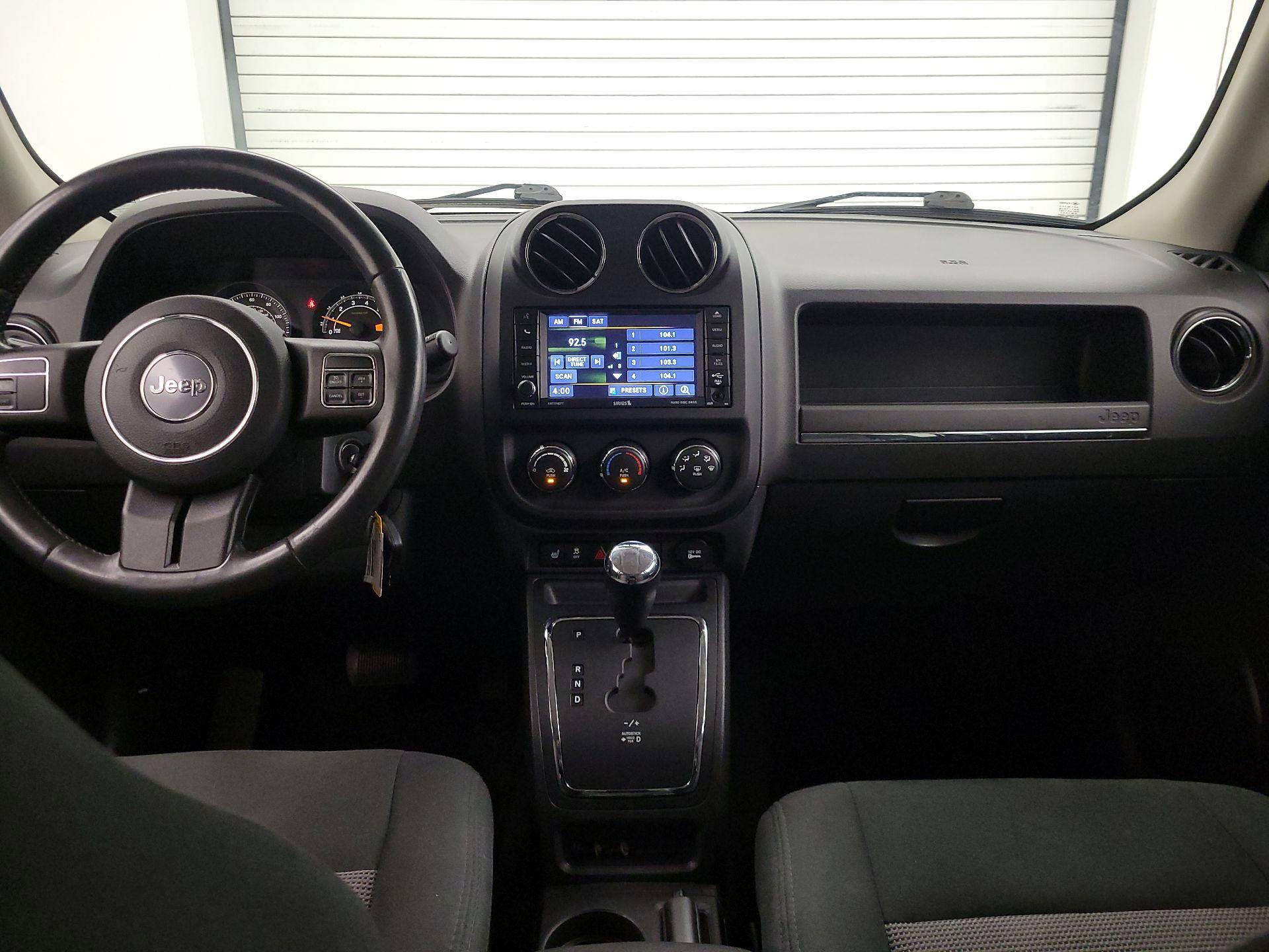 Thumbnail: 2014 Jeep Patriot - 9