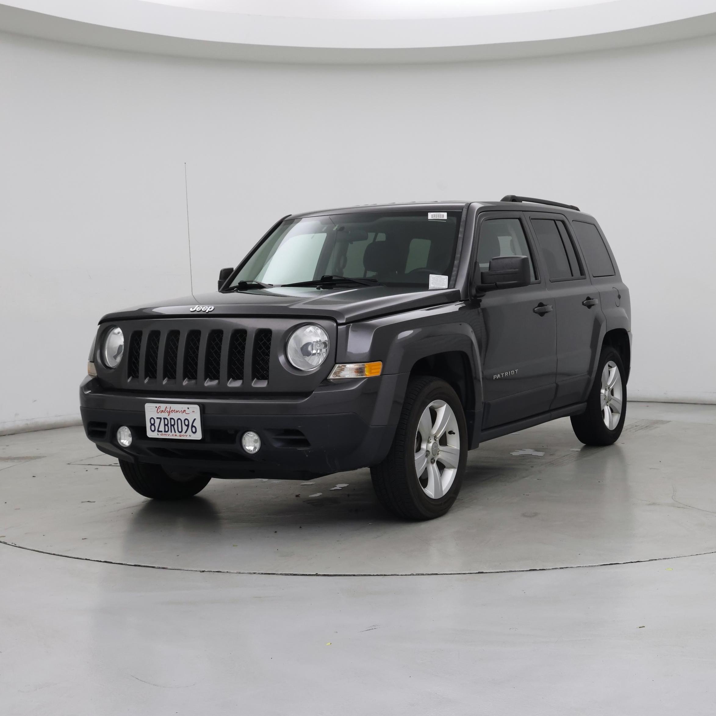 Thumbnail: 2014 Jeep Patriot - 4