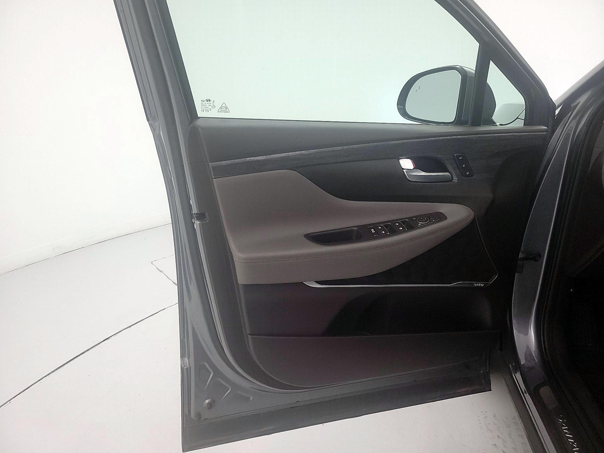 Thumbnail: 2019 Hyundai Santa Fe - 12