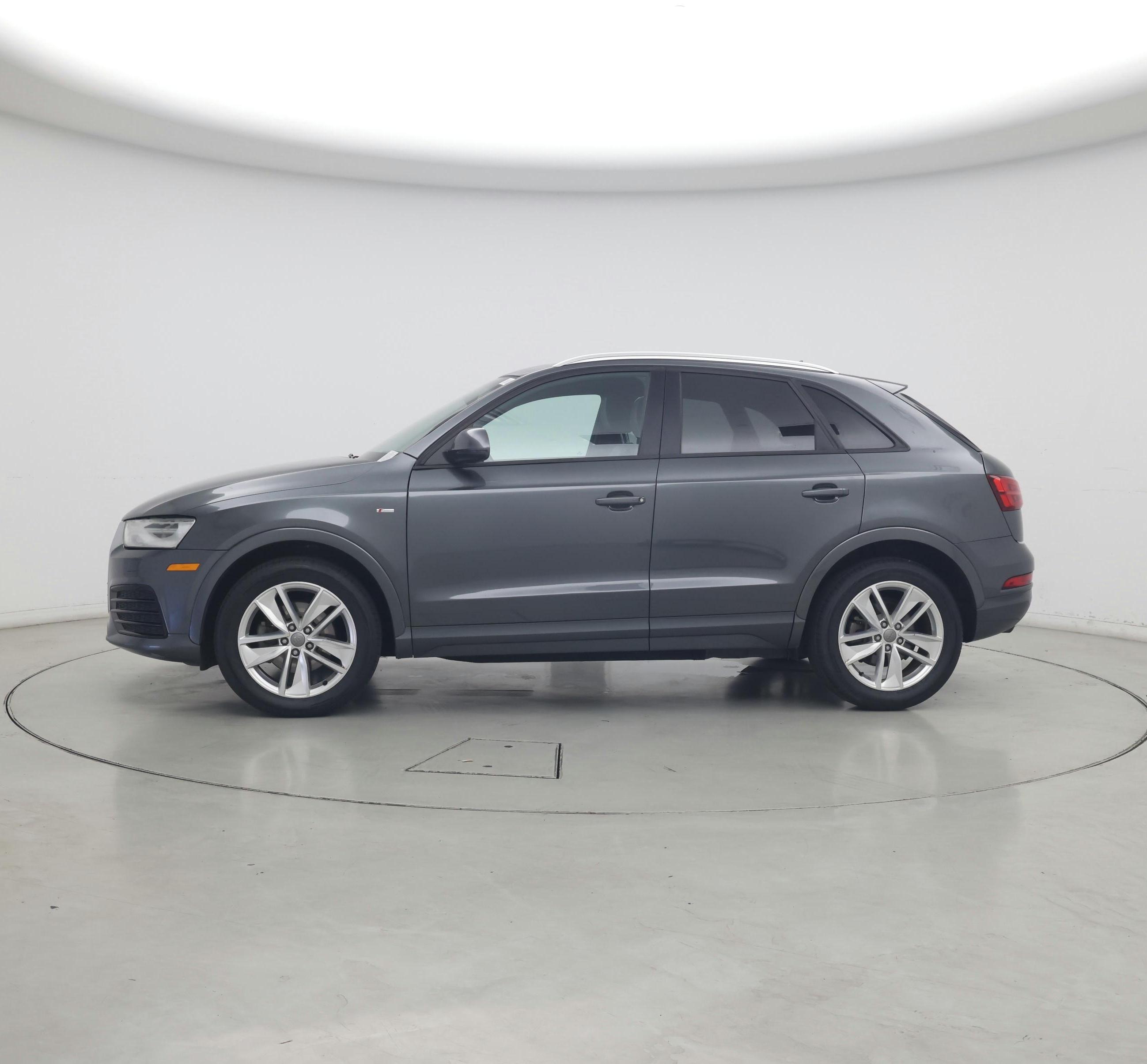 Thumbnail: 2018 Audi Q3 - 3